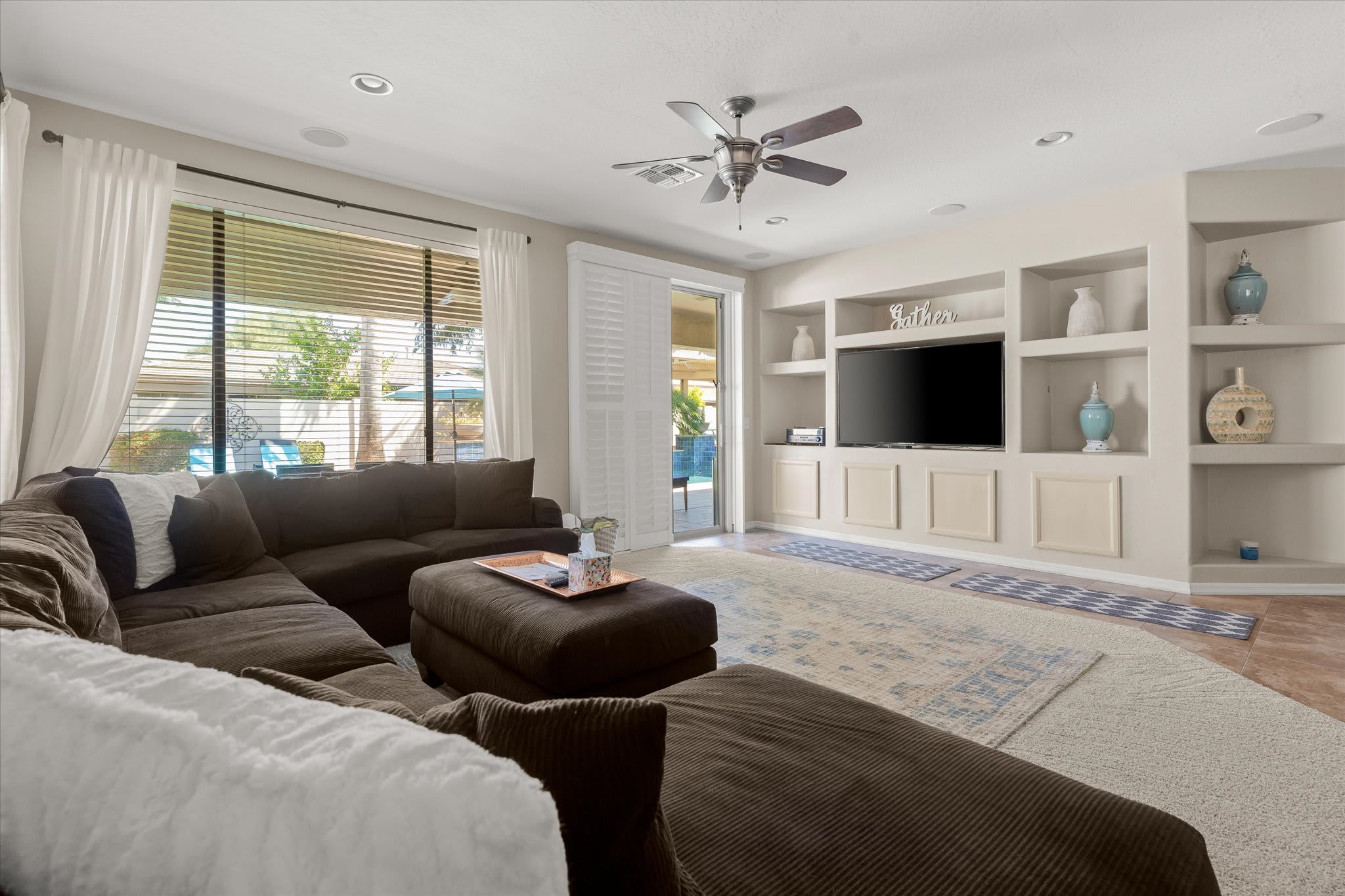 HTD Pool~Fire Pit~Games~Dog Friendly~Ping Pong 5