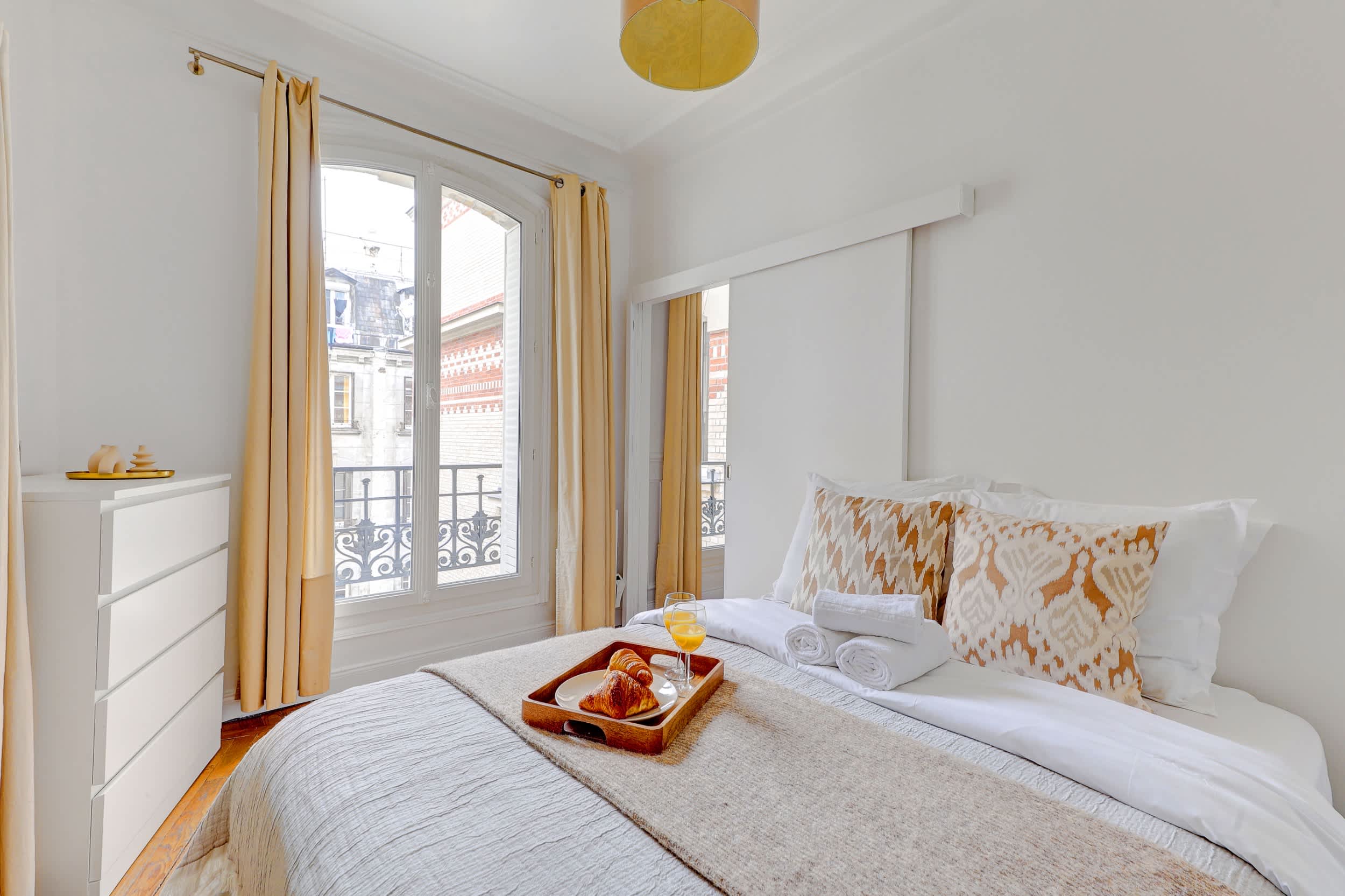 Chic 1BR Near Le Marais - Montorgueil & Louvre — Paris, Île-de-France — vacation rental