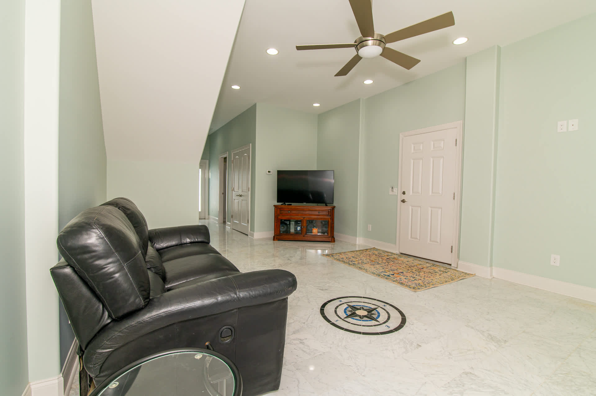 Bonus Room with TV