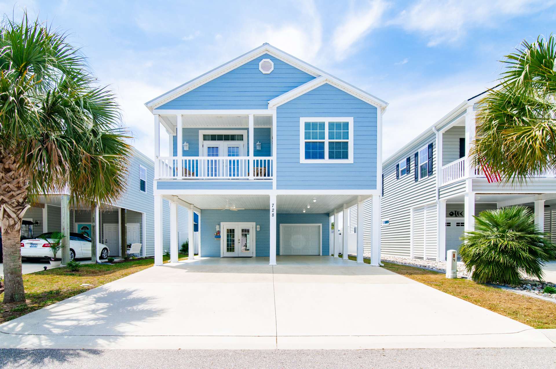Flamingo Hideaway Pet Friendly w Elevator
