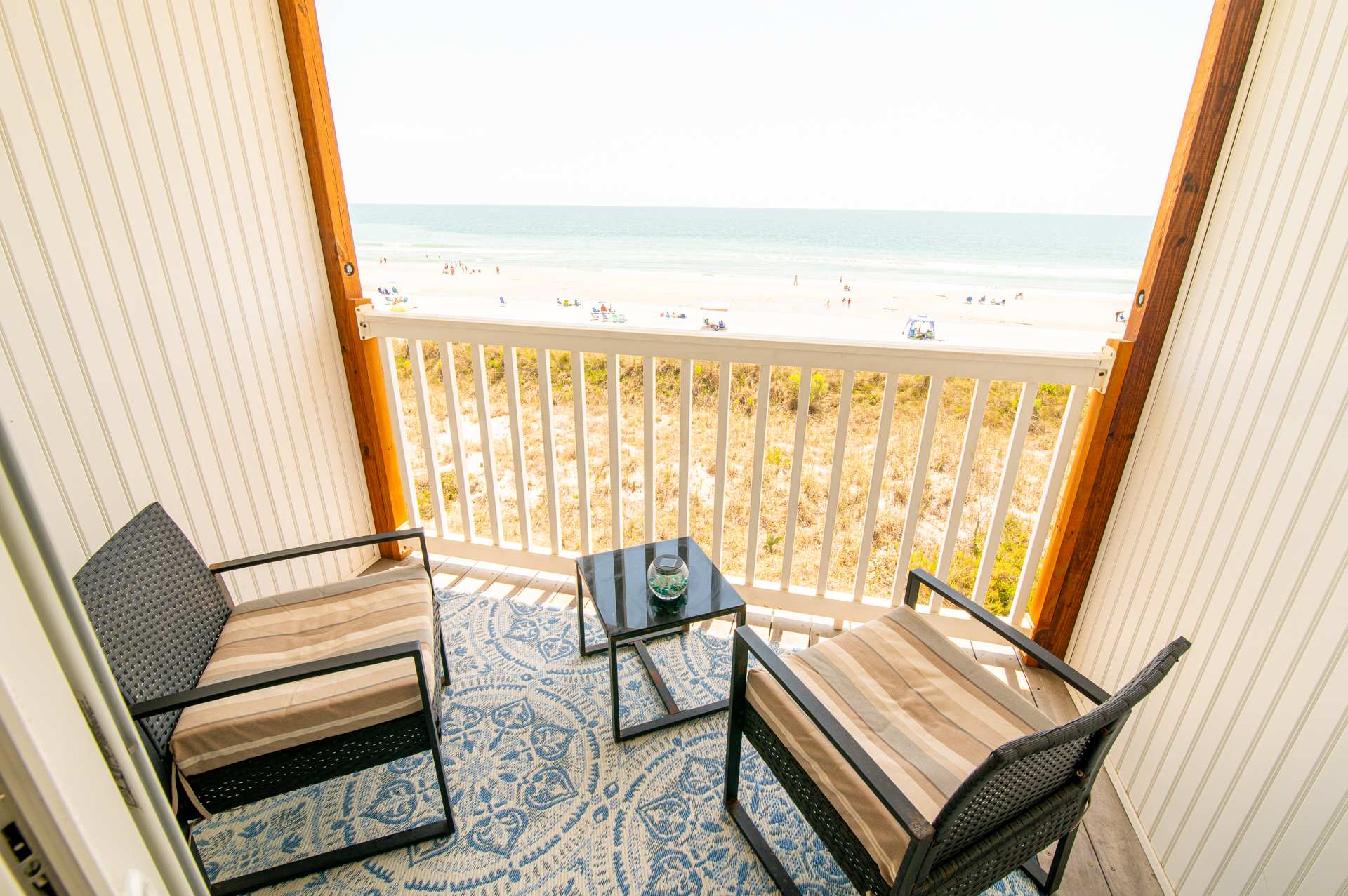 Salty Seahorse Oceanfront w Pool