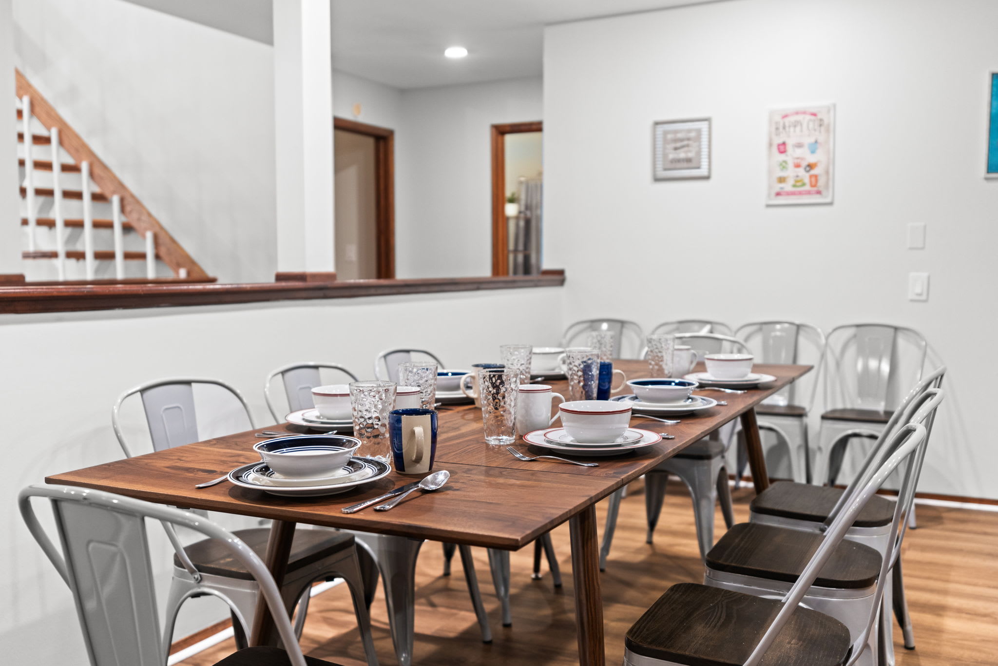 Ready for Every Meal
Whether it's breakfast with the family or a game night feast, this setup makes gathering easy and fun.