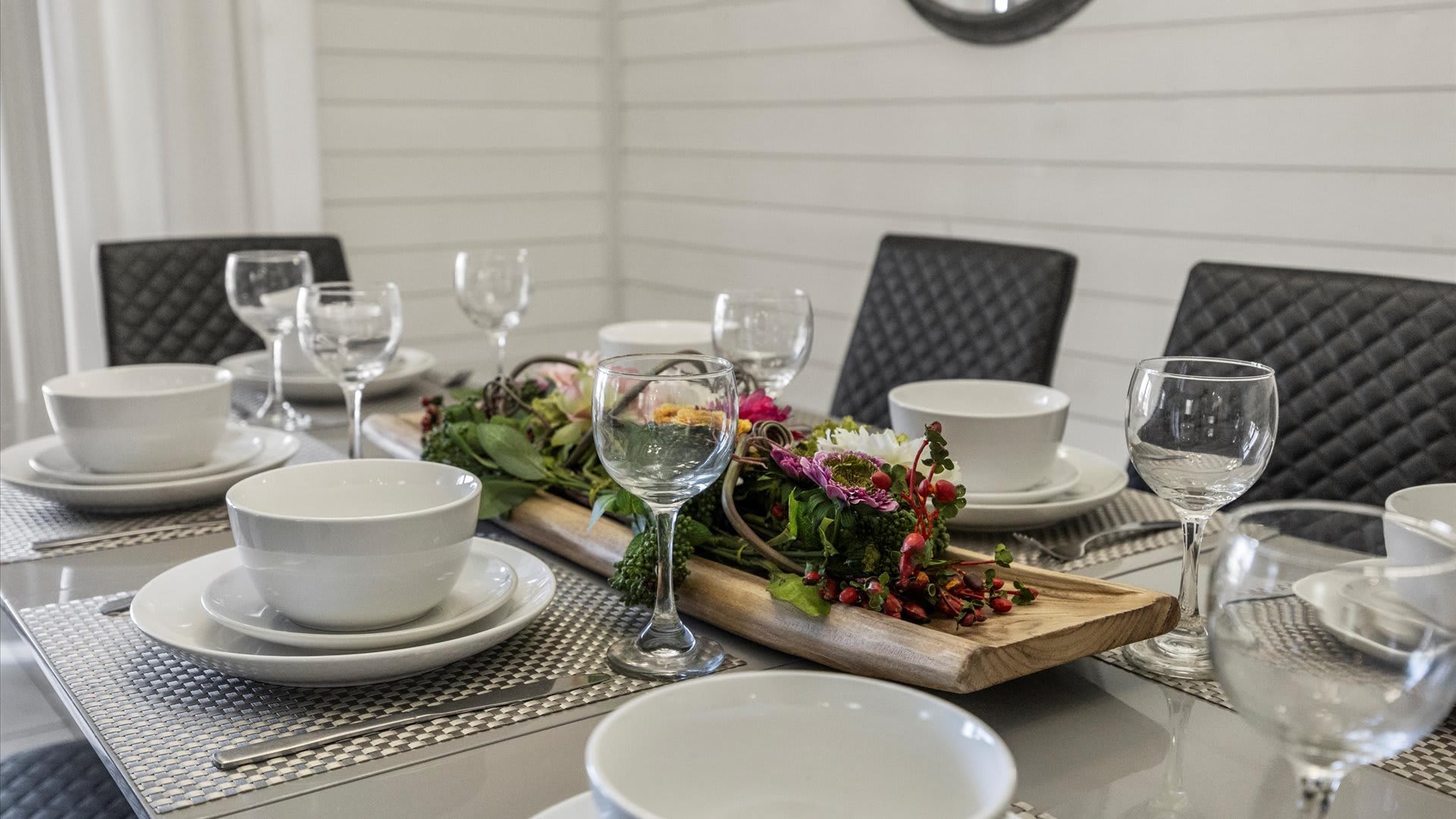 Full dining ware set 