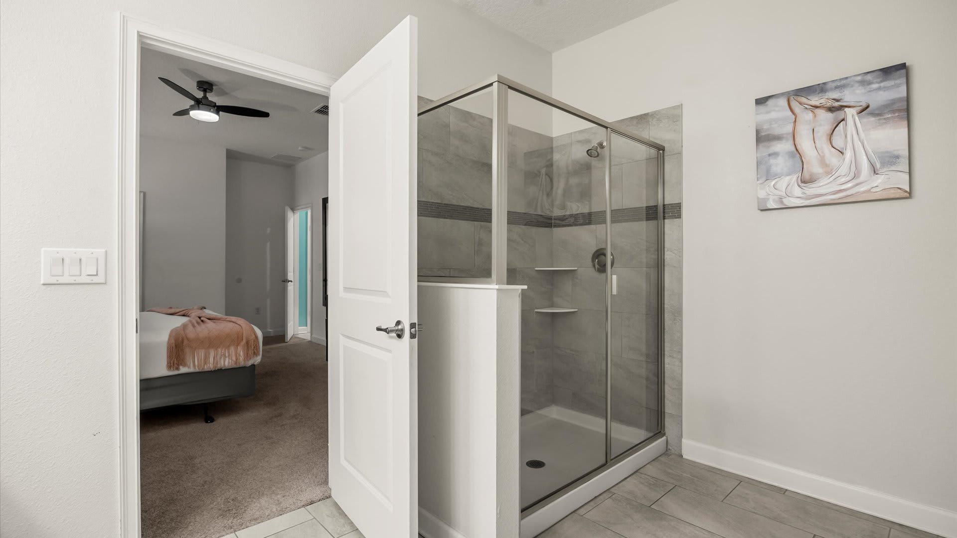 En-suite bathroom with standing shower