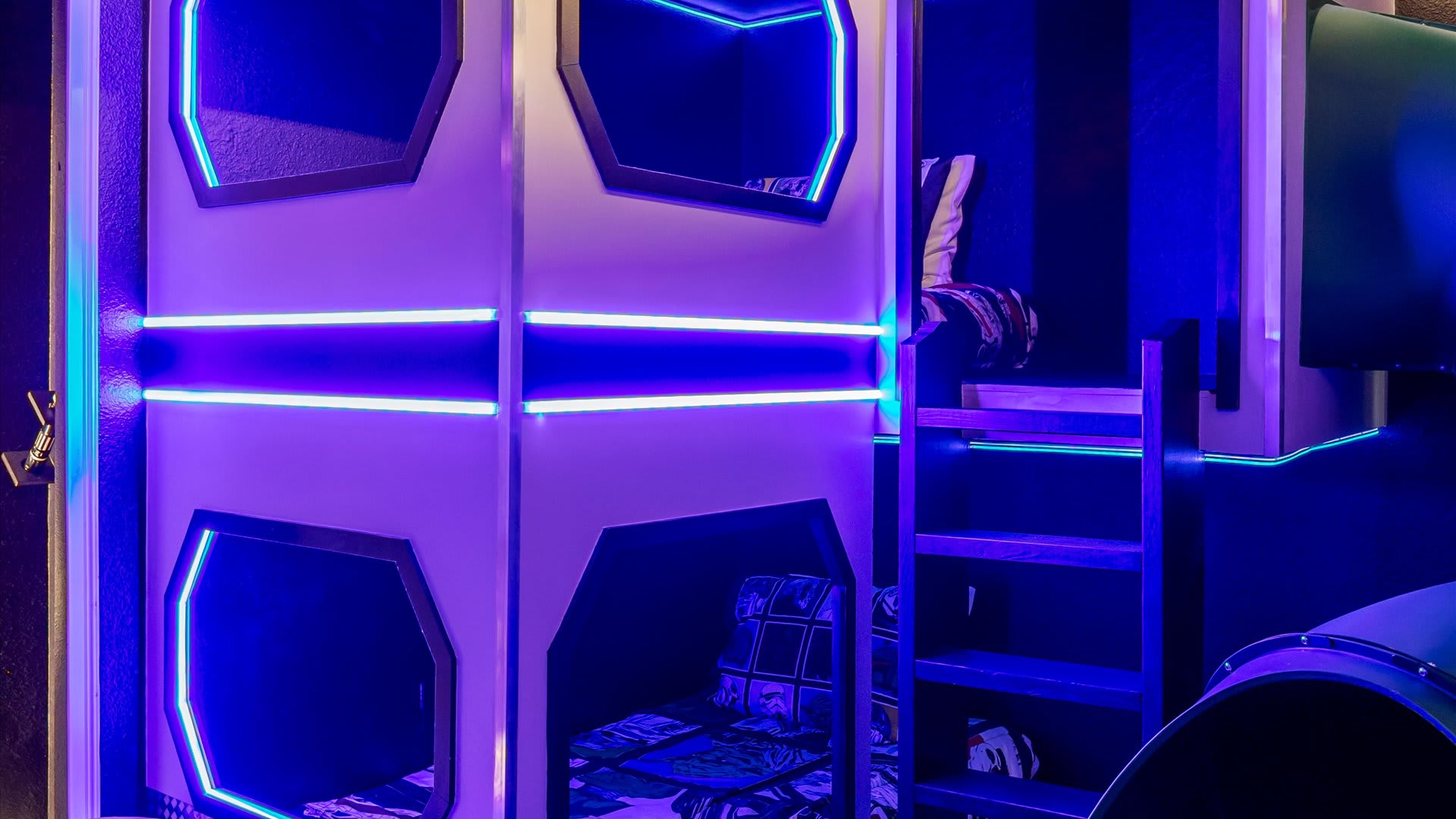 Bunk Bedroom with LED lighting