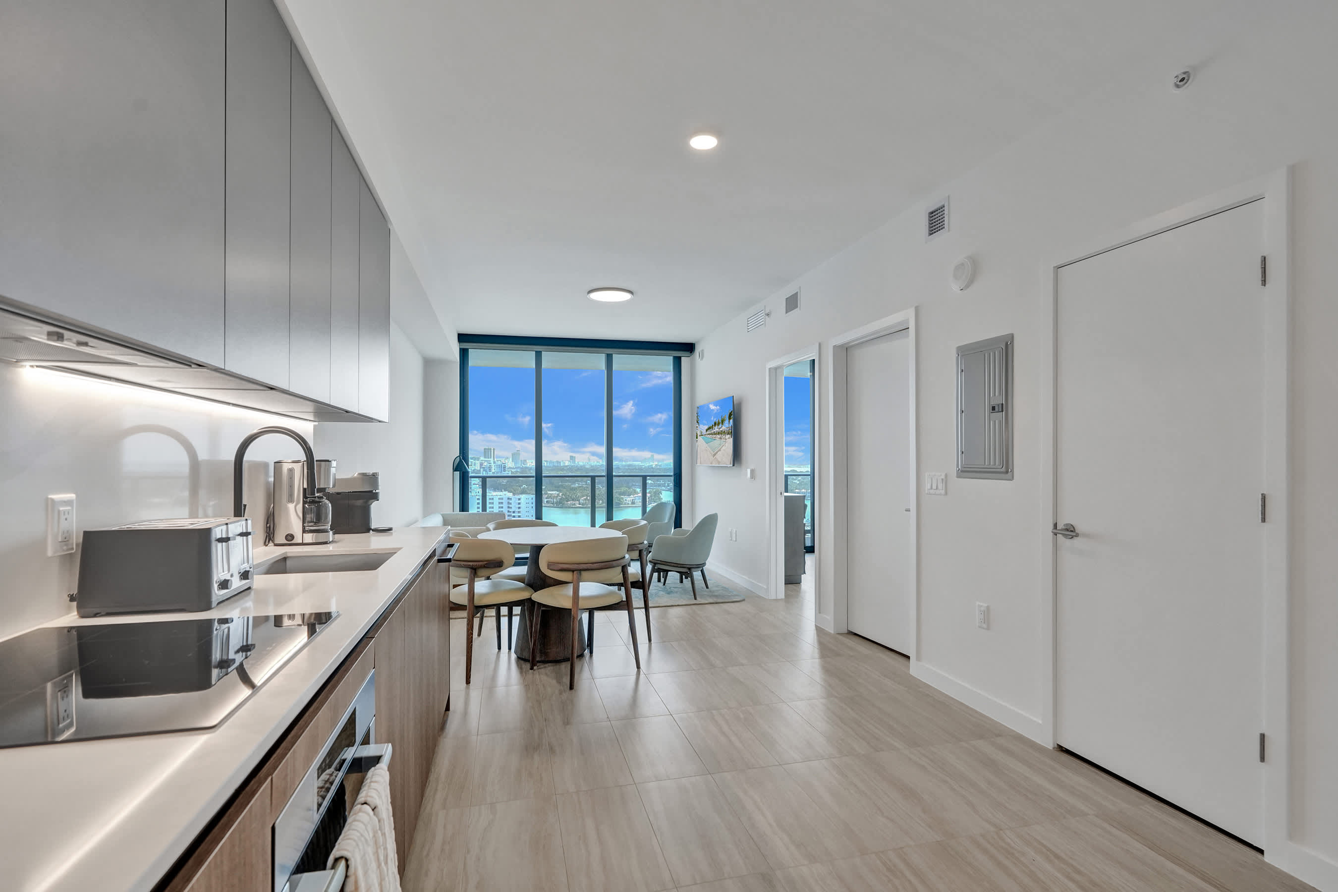 NEW: 1BR Miami Beach Condo w/ Pool, Walk to Ocean — Miami Beach, FL — vacation rental