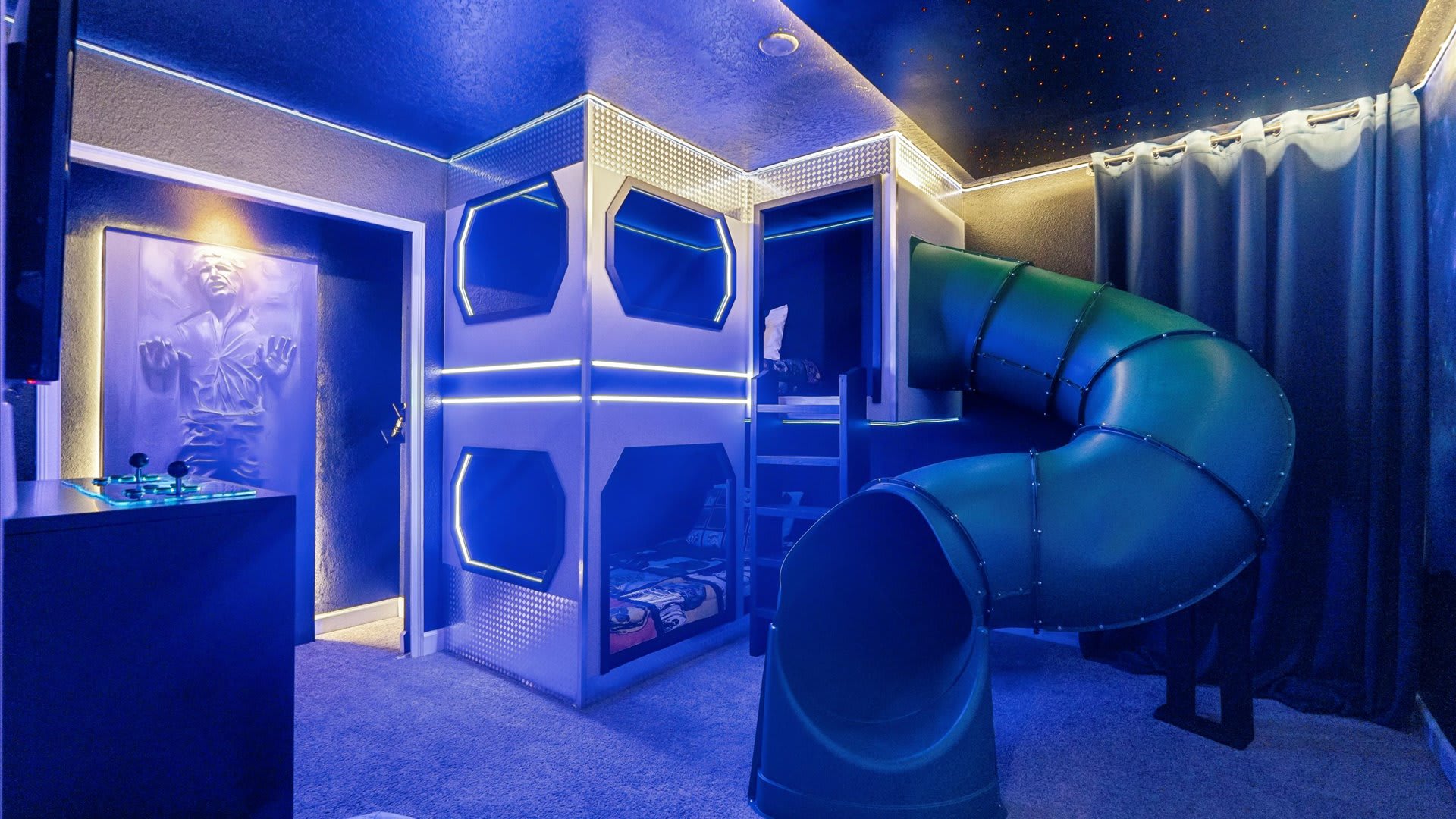 Star Wars themed Bedroom with Fun slide