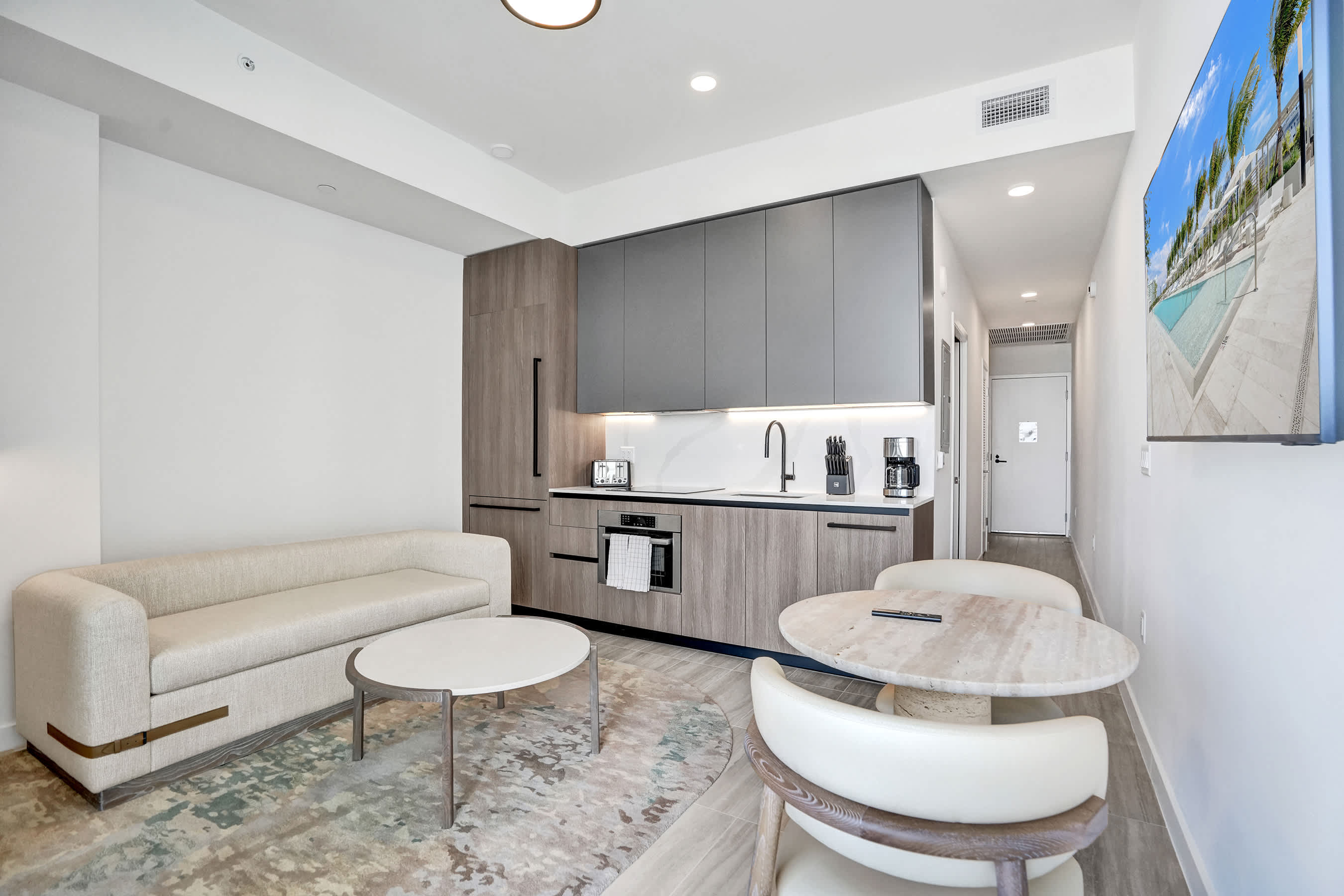 NEW Modern 1BR Condo in Prime Miami Beach Location 3