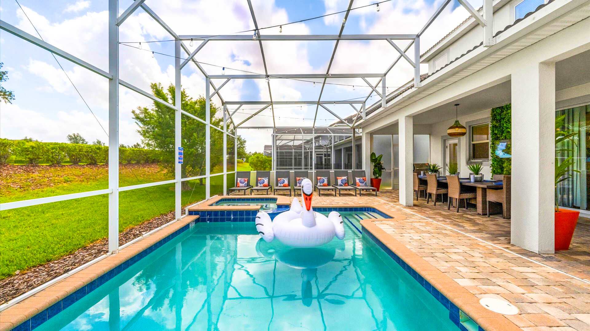 Upstay Stunning Resort Home w Hot Tub Pool Cinema 7