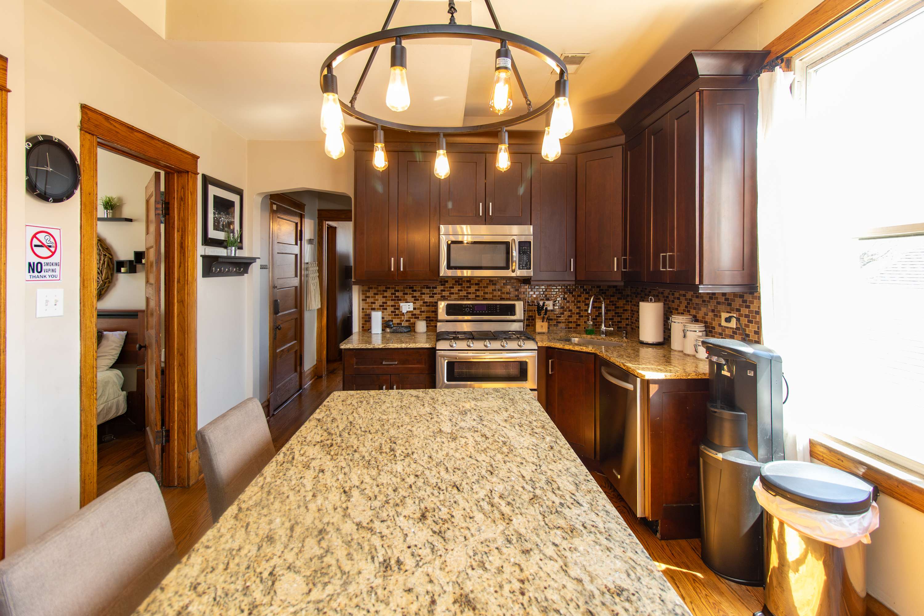 Chi-Town Hideout #2 4