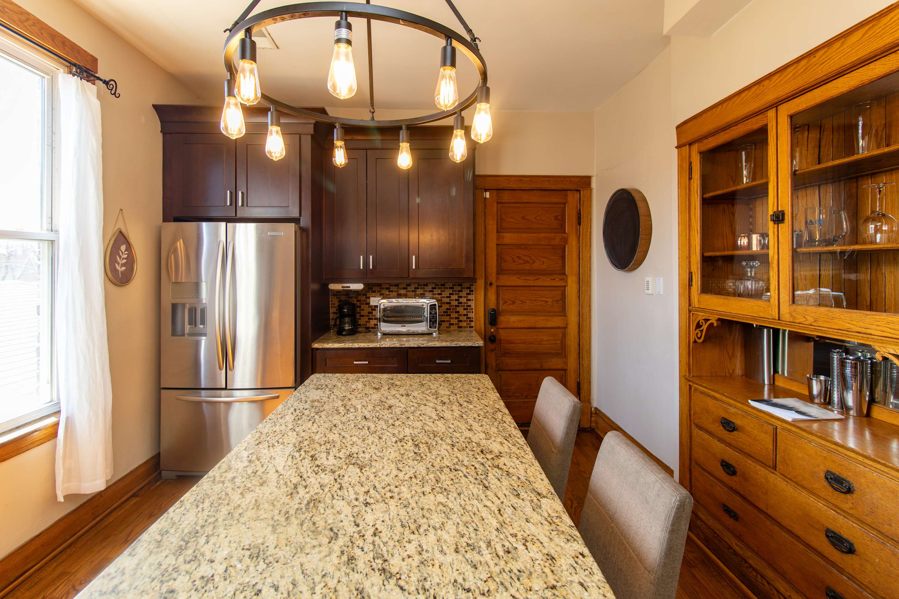 Chi-Town Hideout #2 5