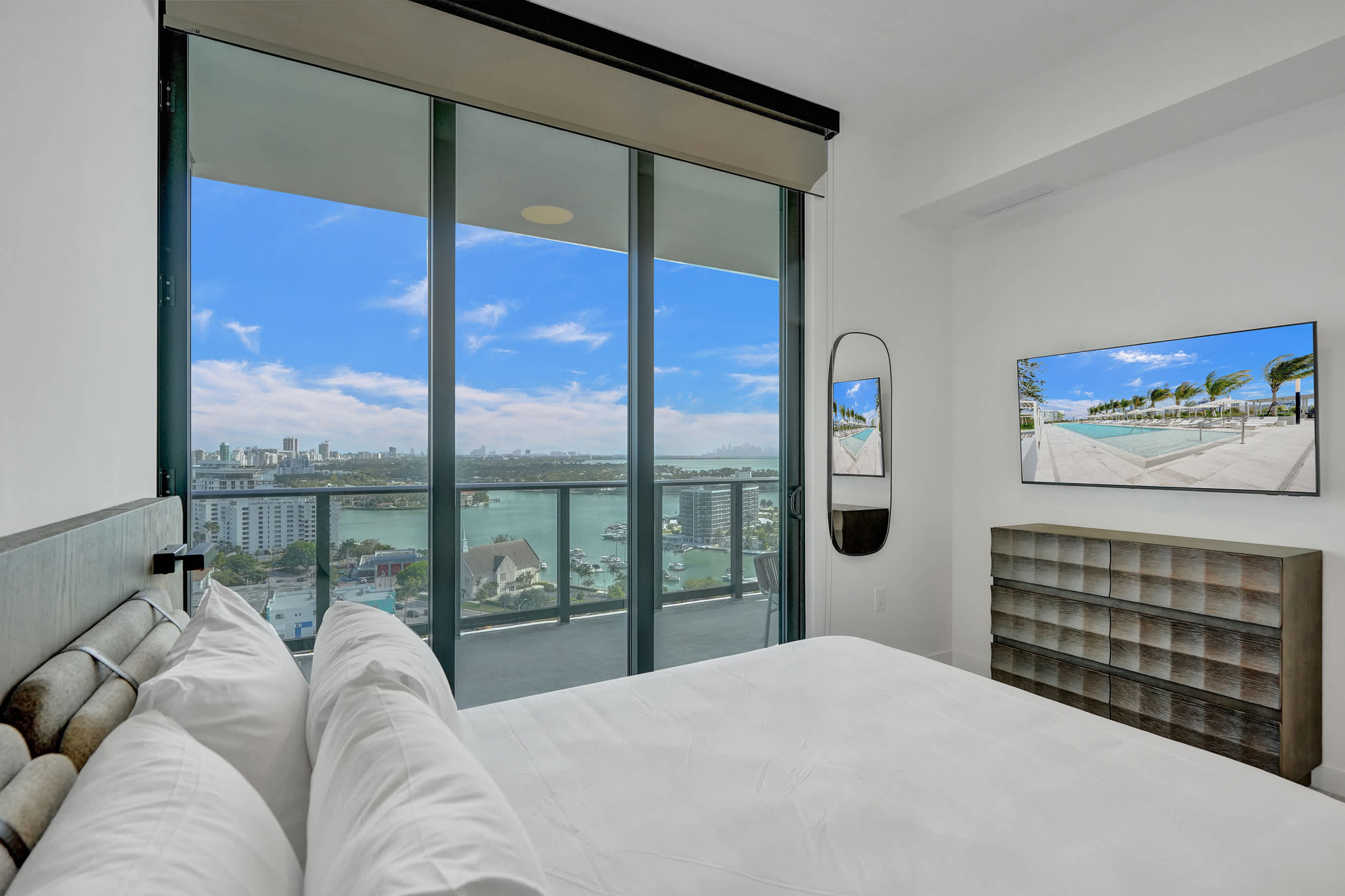 NEW: Chic Miami Beach 2BR/2BA – Walk to Ocean! 3