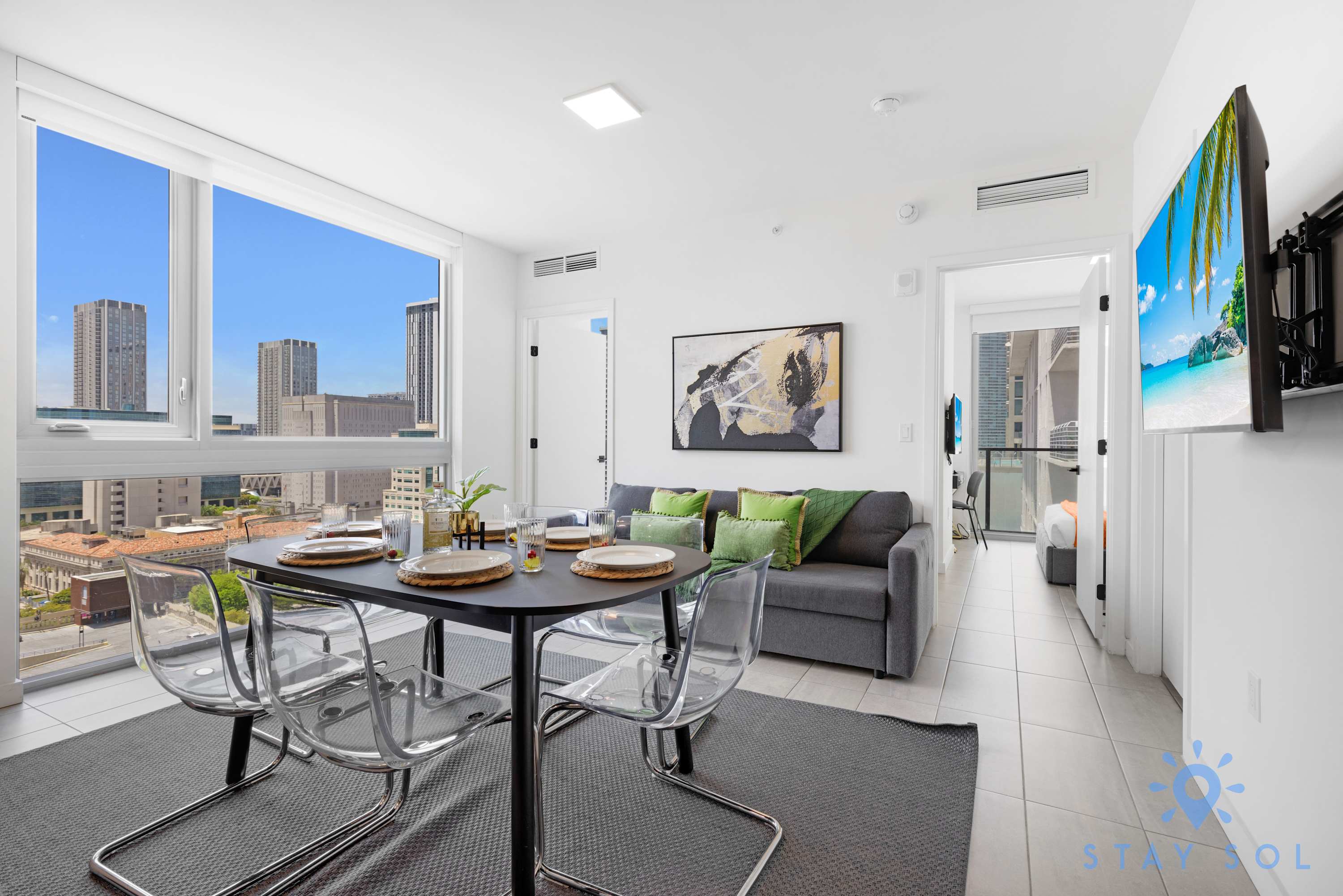 Amazing 2BR Apartment + gym + Pool