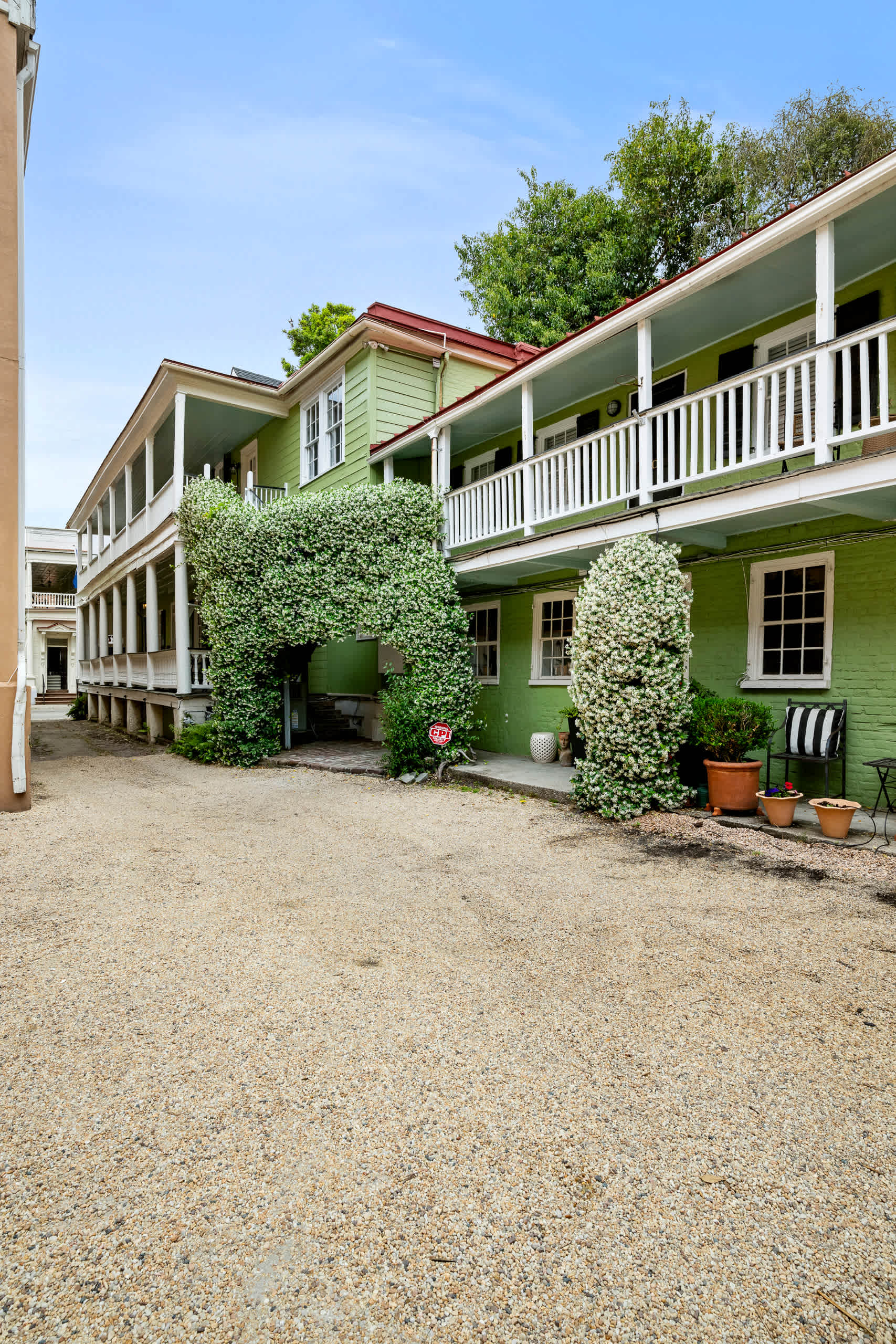 Welcome to the historic district! Looking forward to hosting you soon! 