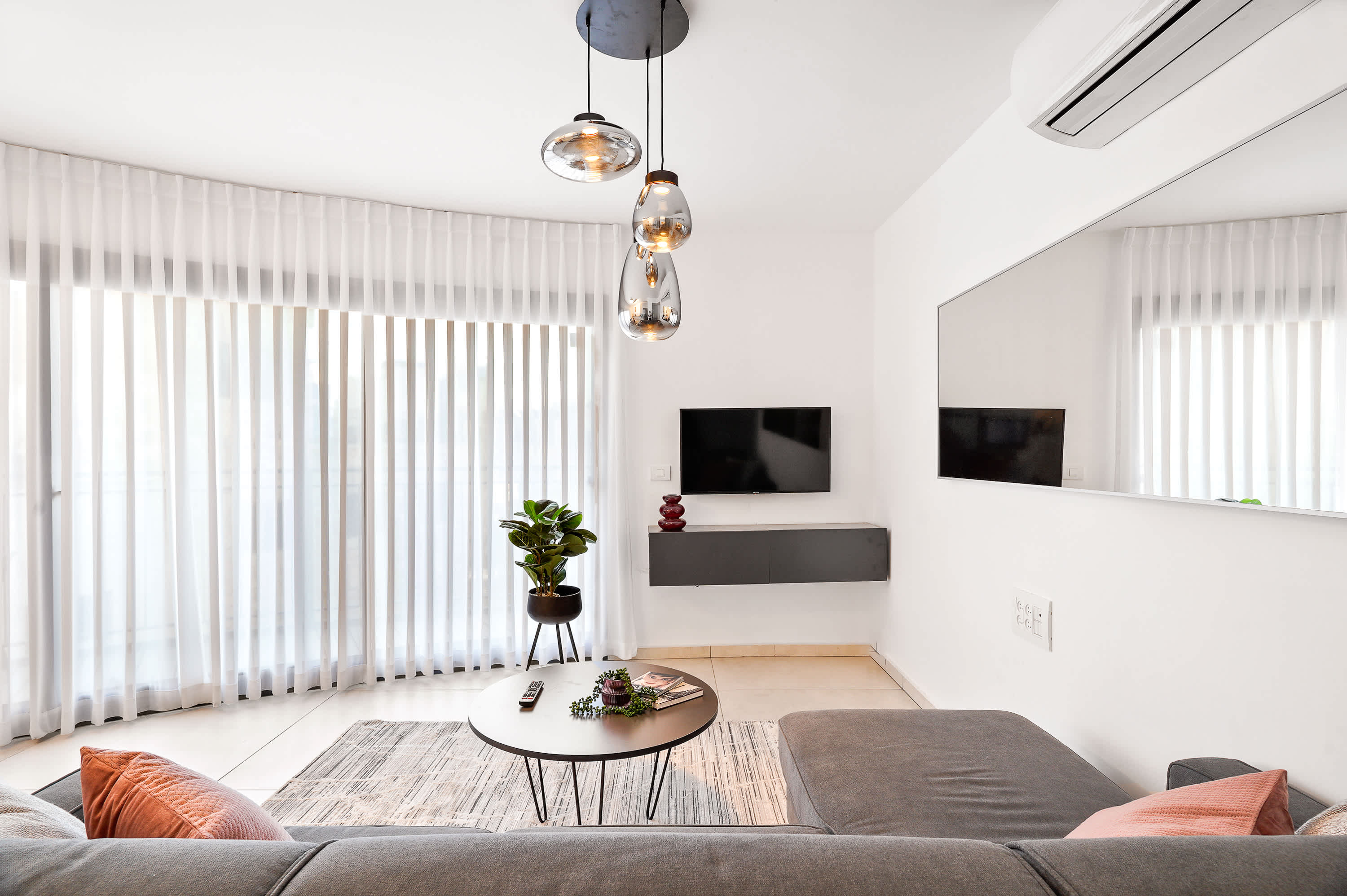 Deluxe 1 Bedrooms Apartment/Terrace in City Center photo 11