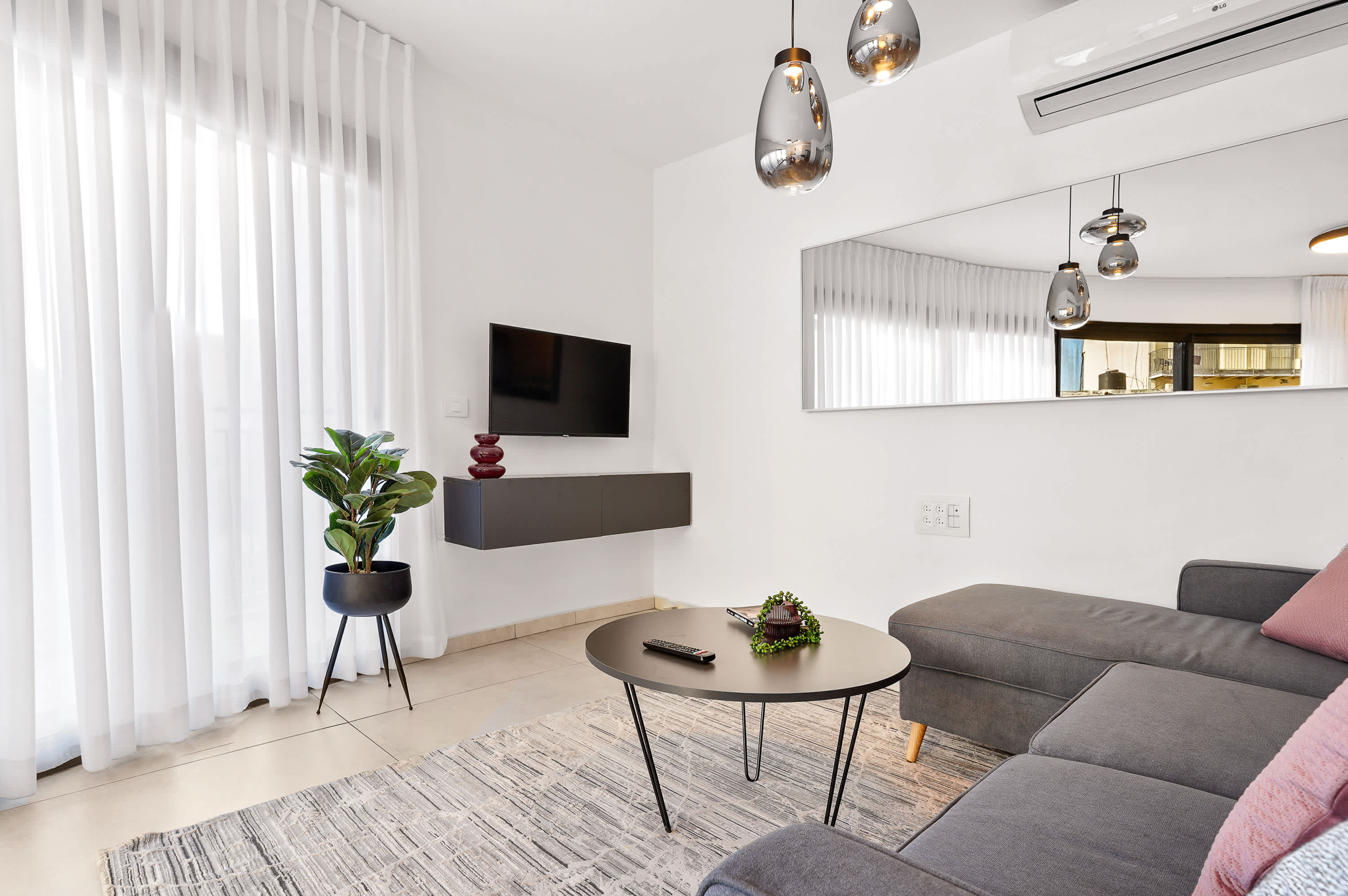 Deluxe 1 Bedrooms Apartment/Terrace in City Center photo 10