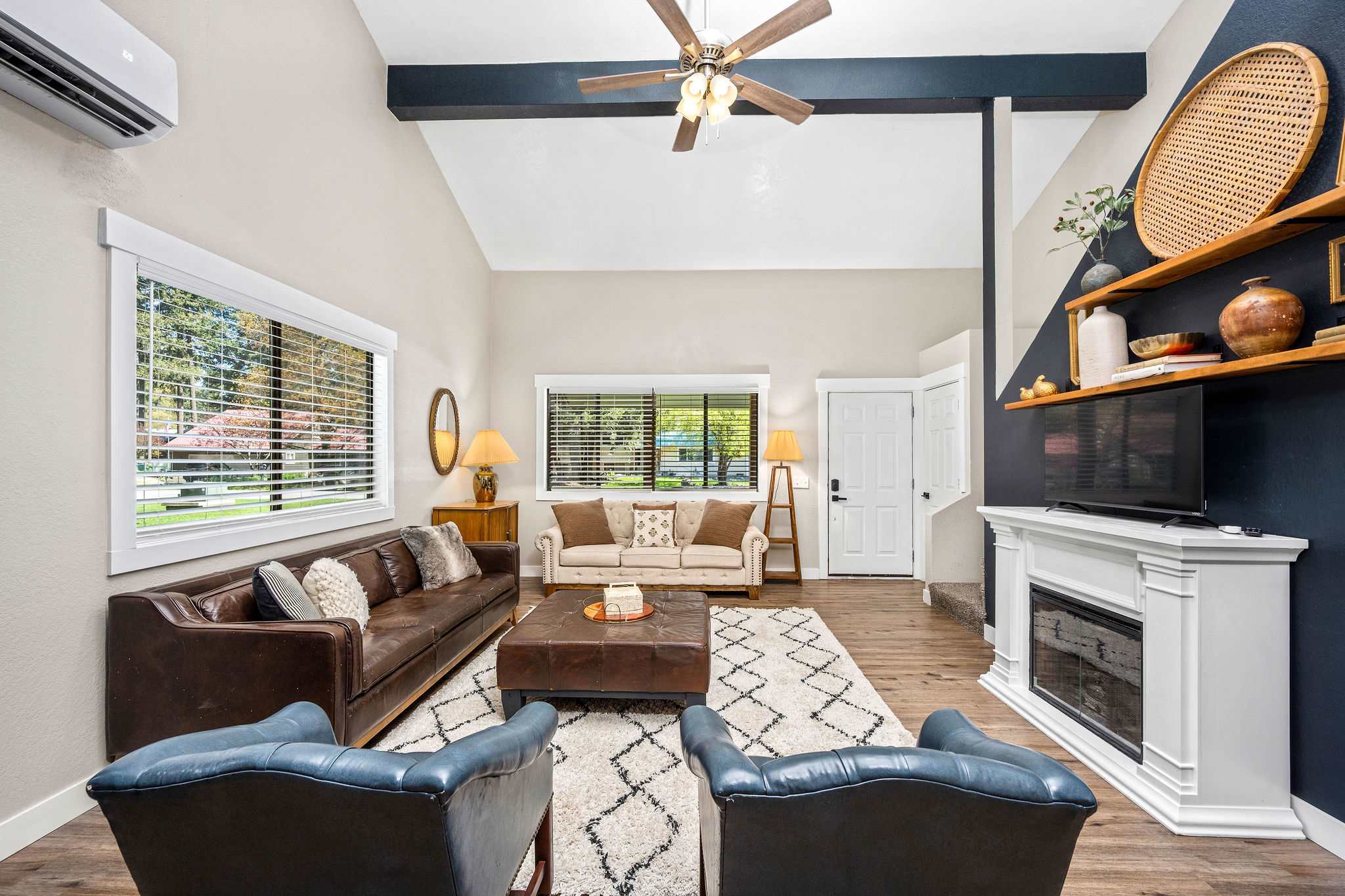 Emerald Pines Retreat: Family Friendly Paradise Near Golf And Hayden Lake