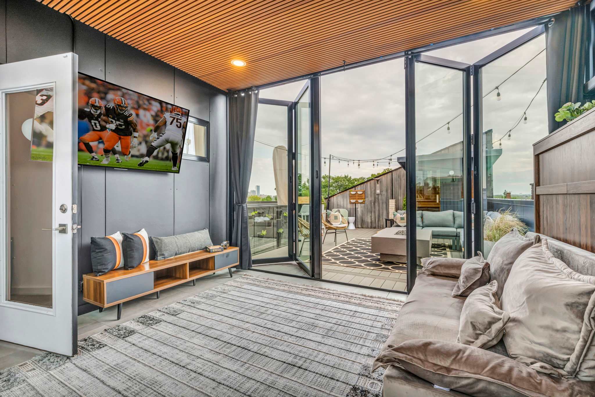Luxury Rooftop Oasis Tremont: Sauna & Cold Plunge - Foto 30