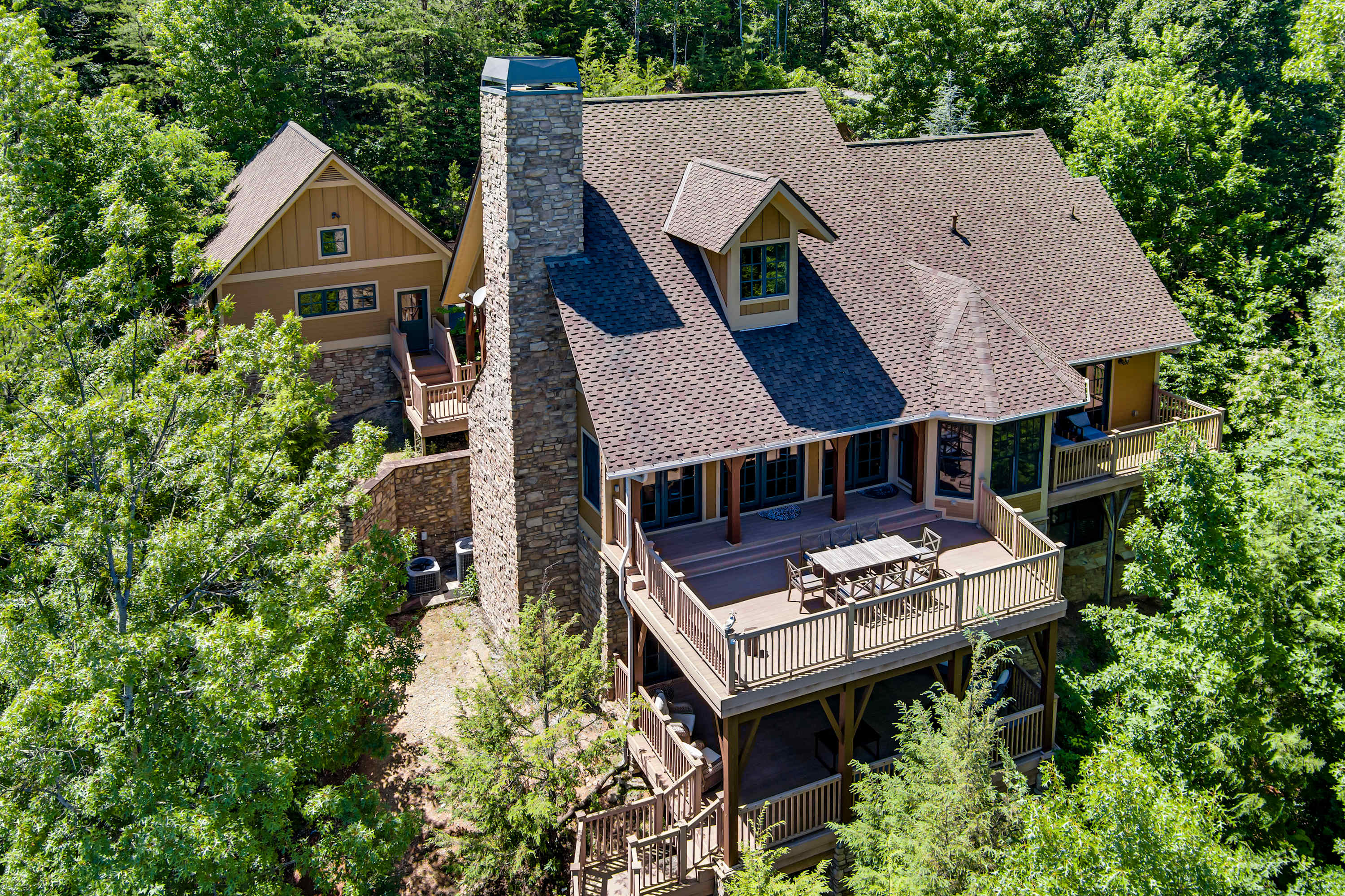 Luxury Mt Home w Hot Tub, Game Room - Otter Ridge — Gatlinburg, TN — vacation rental