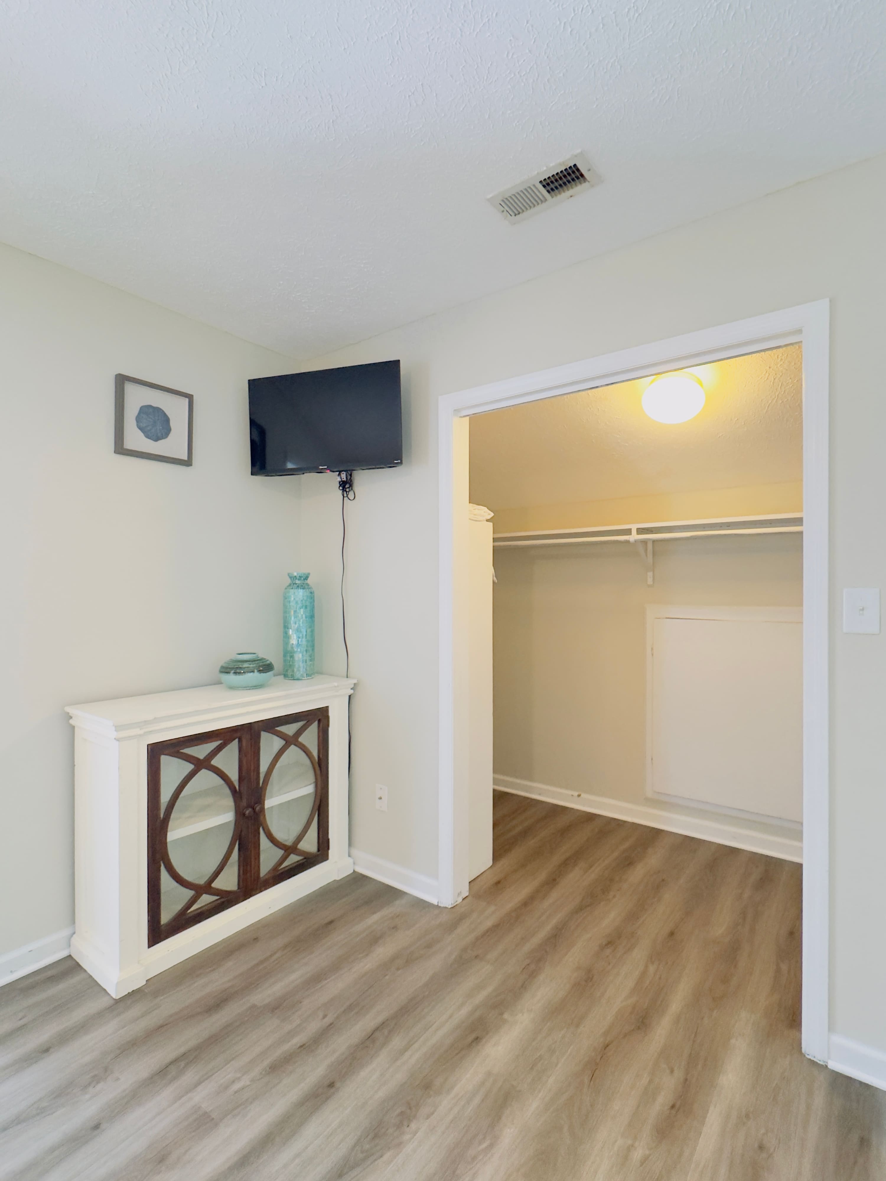 Listing image 59