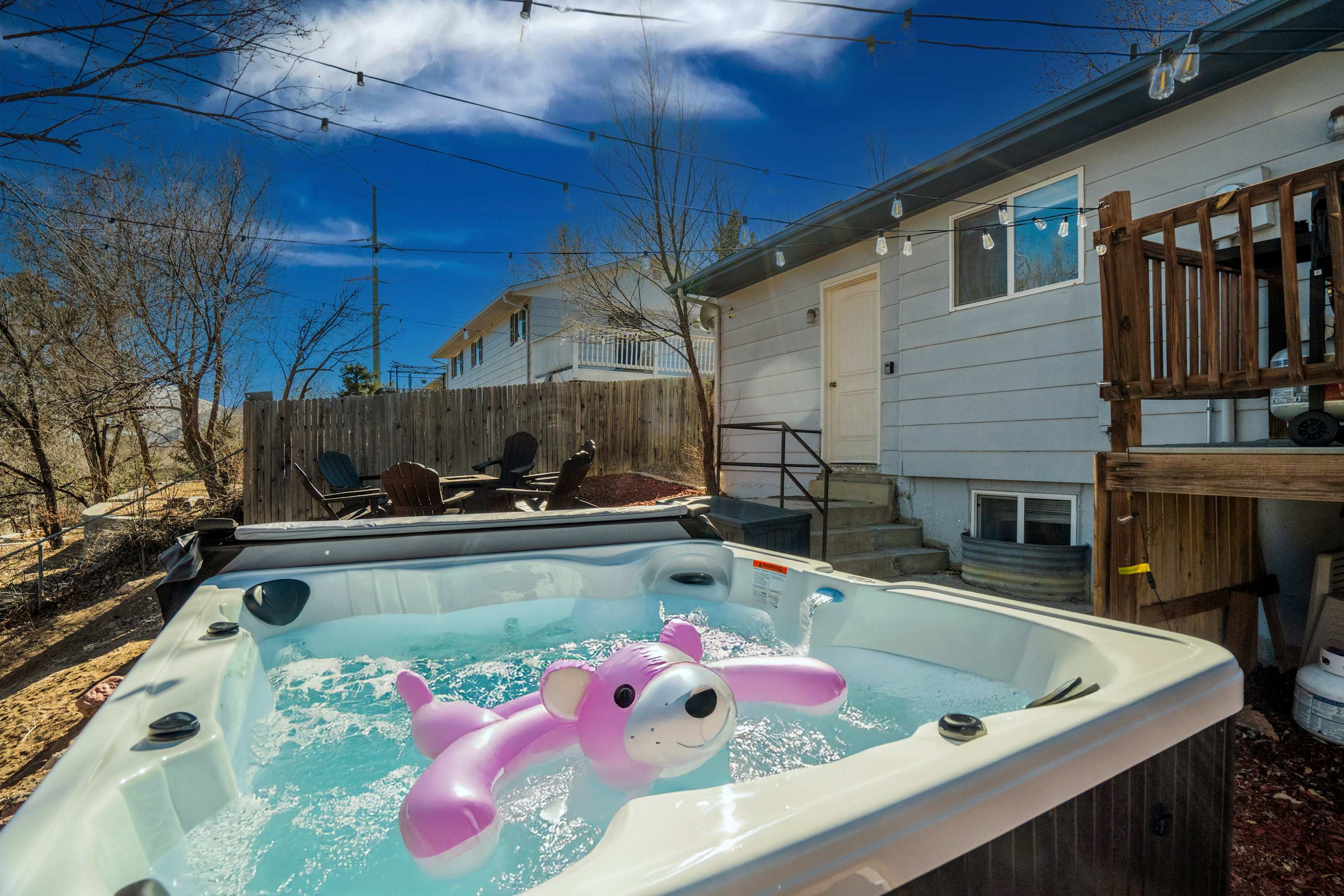 Runaway Escapade! Hot Tub, BBQ & Fire Pit — Colorado Springs, CO — vacation rental