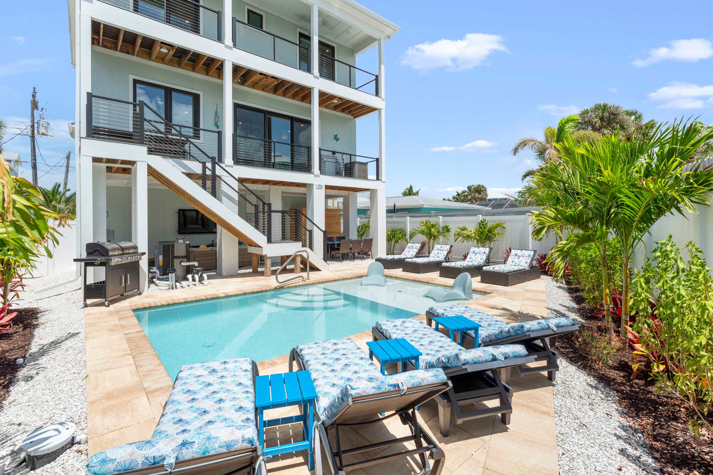 Villa Sorrento · 2026 Luxury · 4 Kings · Near Town — Fort Myers Beach, FL — vacation rental