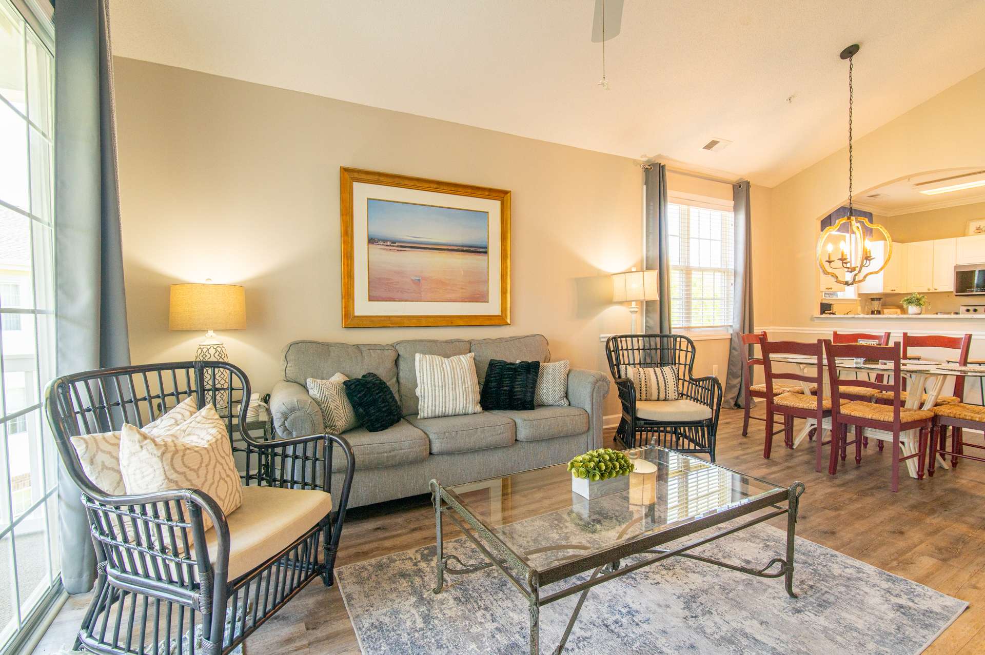 Massive Waterfront Pool! Lakefront Condo Famous Barefoot Resort