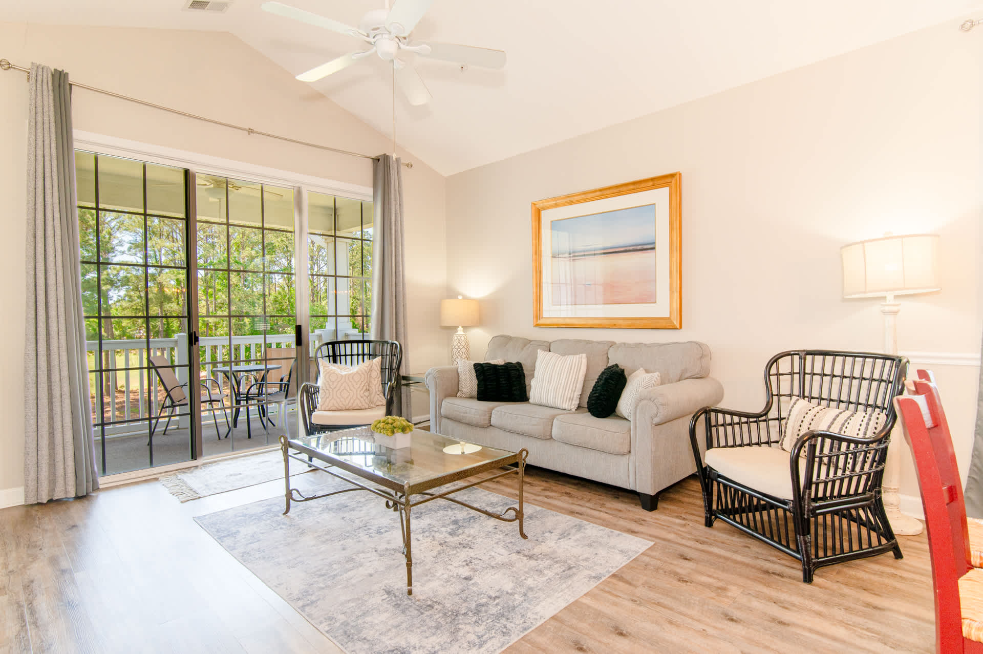 Massive Waterfront Pool! Lakefront Condo Famous Barefoot Resort