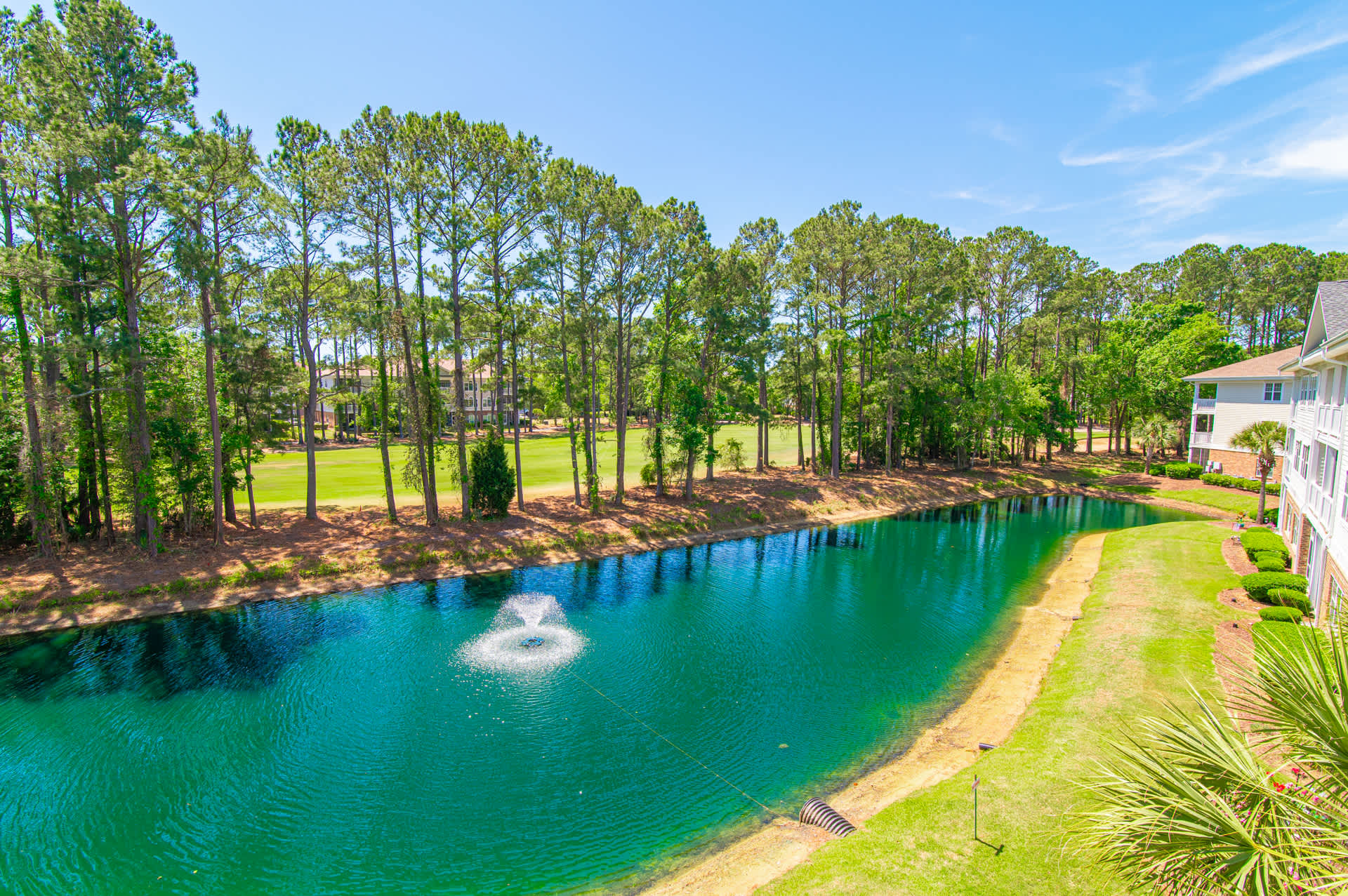 Massive Waterfront Pool! Lakefront Condo Famous Barefoot Resort
