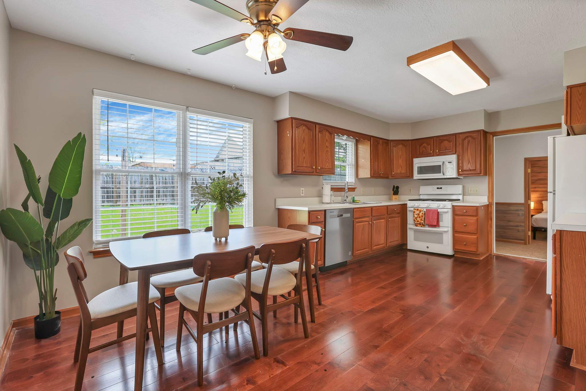 Quiet Ranch Retreat for Work Crews & Families Johnstown, OH