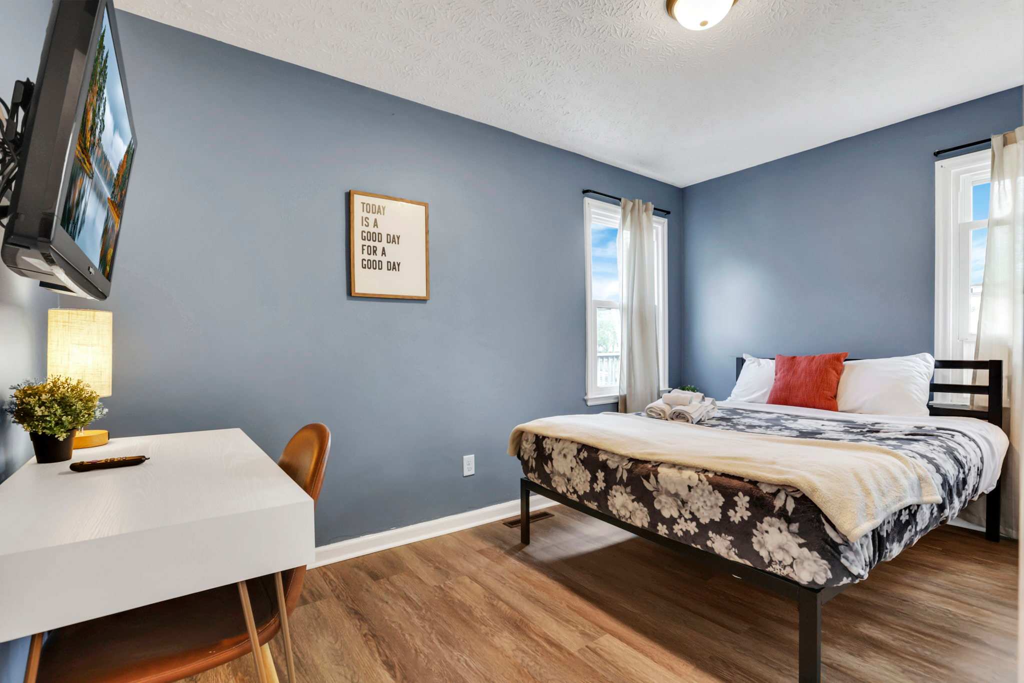 The Lucky 7's Inn-5 Beds