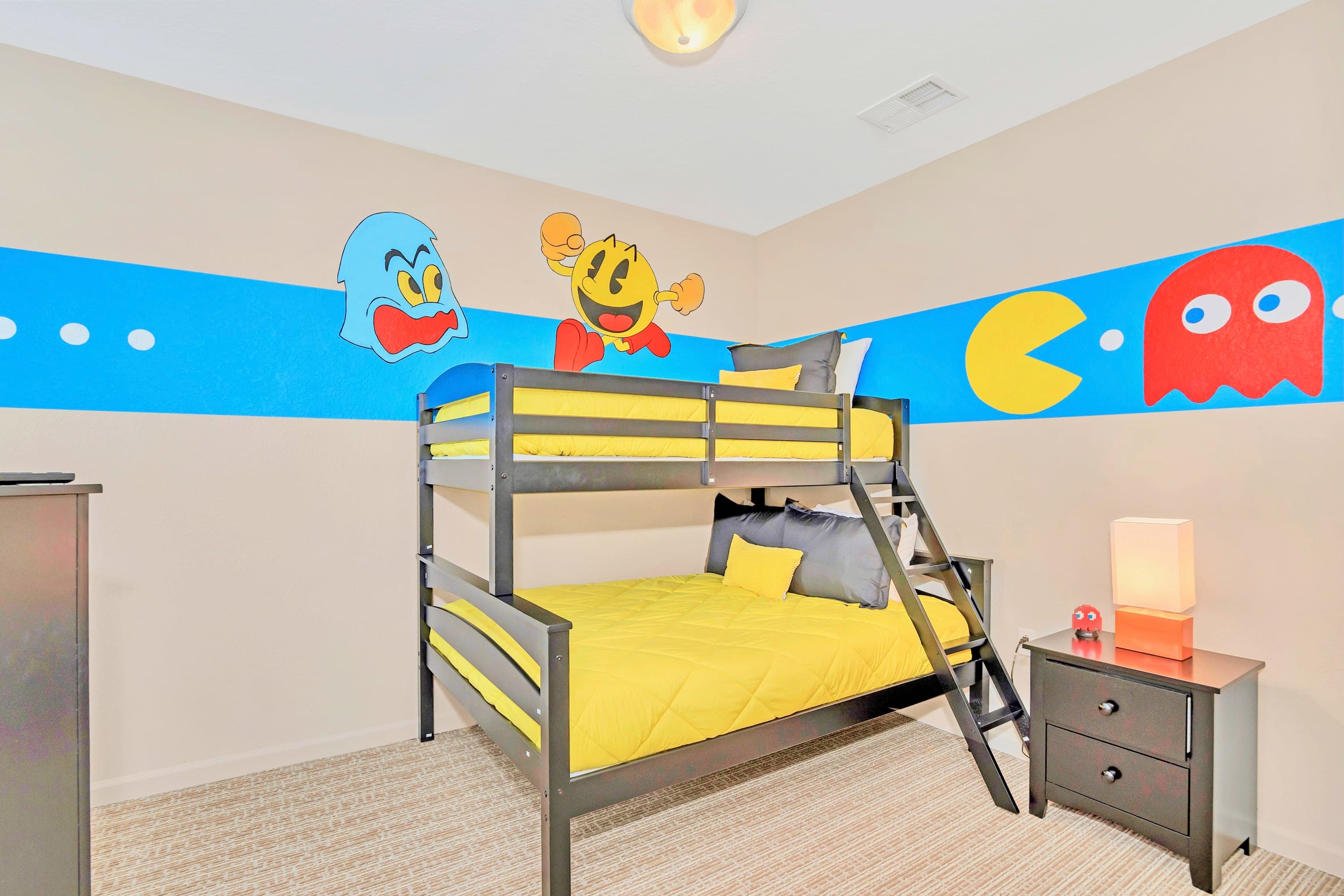 Pac-Man themed bunk bedroom 