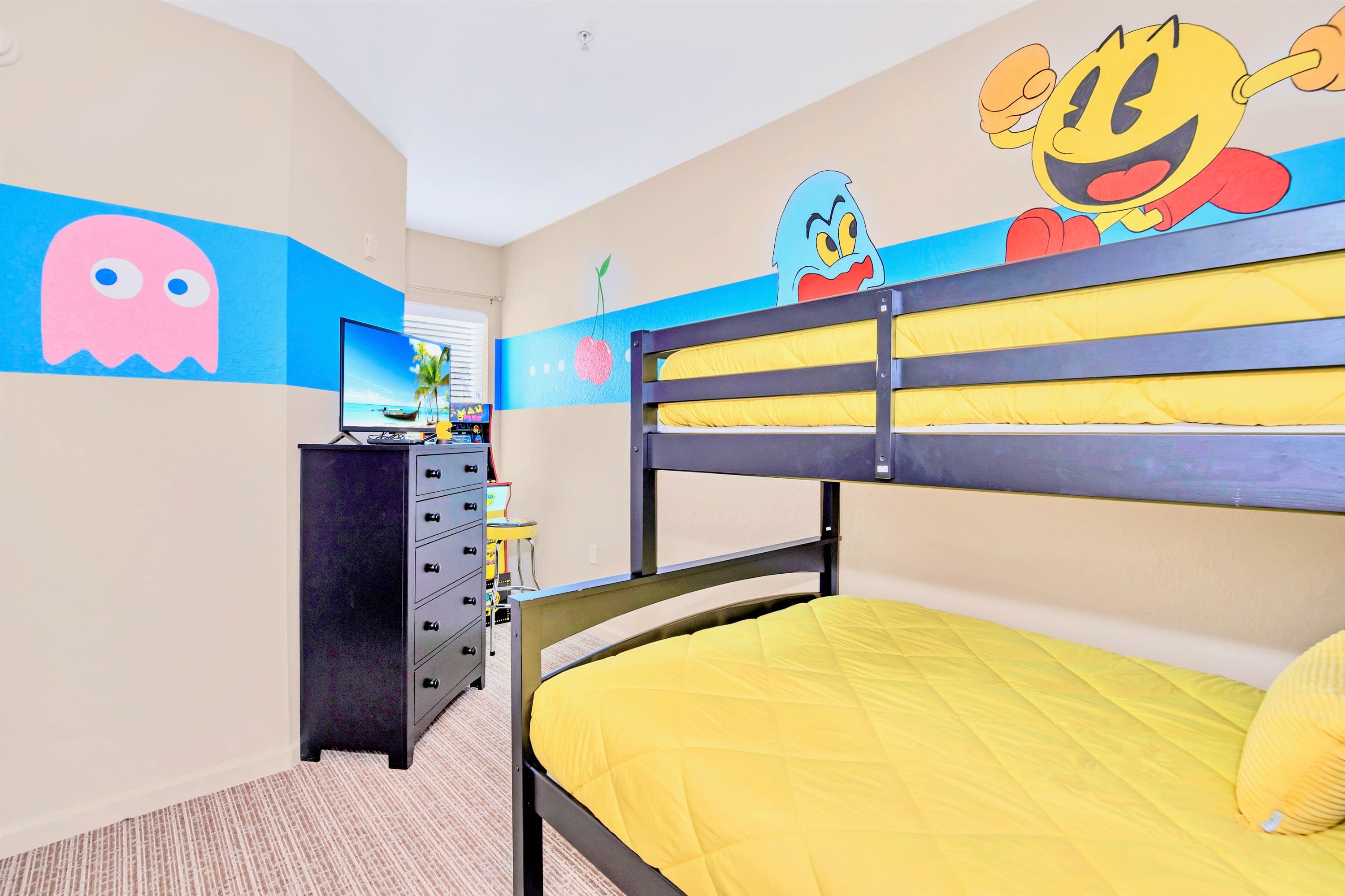 Pac-Man themed bunk bedroom 