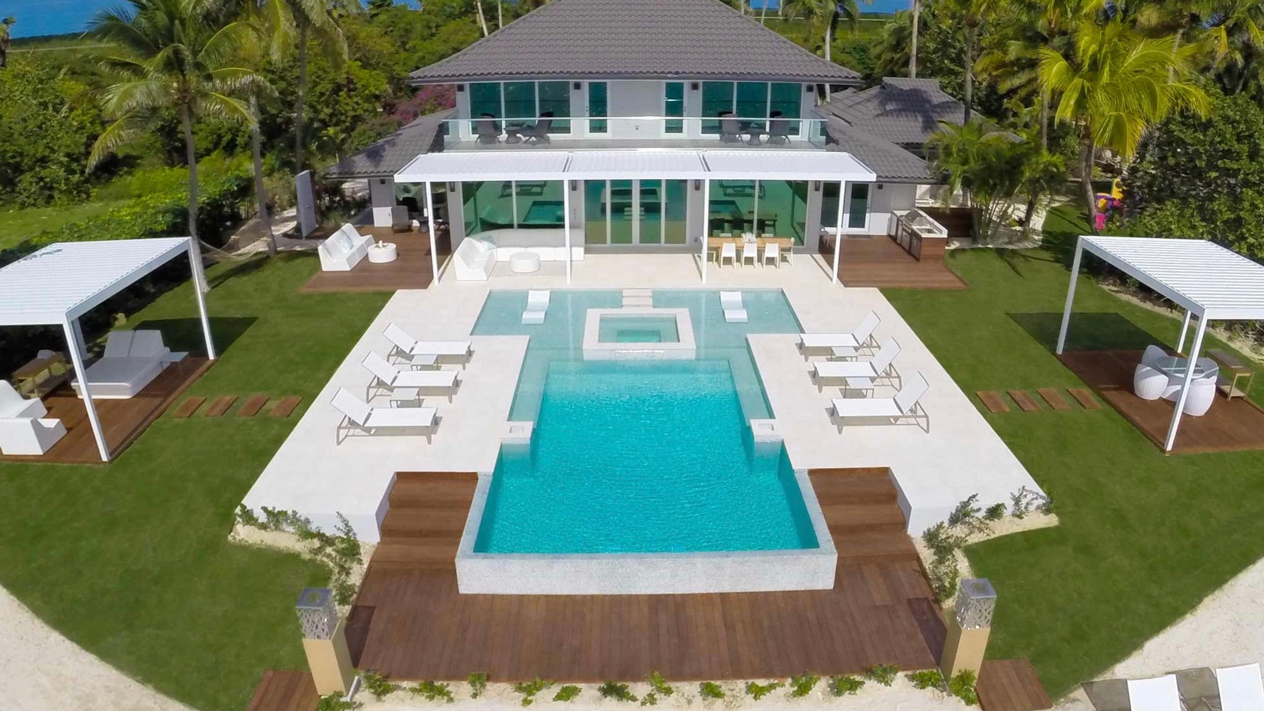 Black Urchin Resort - The Palm Estate 6br Oceanfront Villa - Cayman Islands