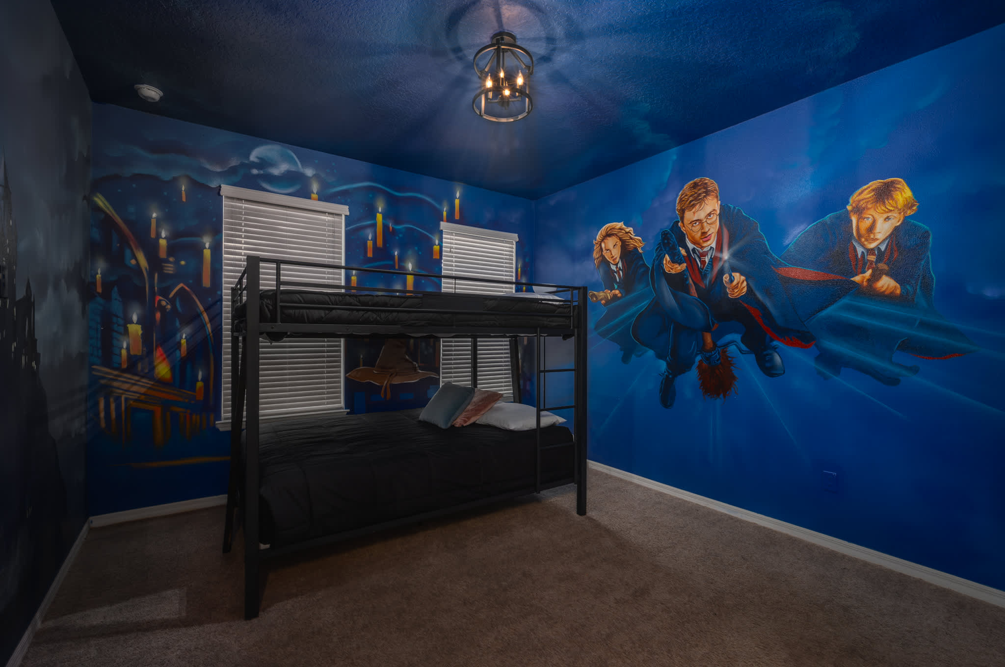 Resort villa w/ pool, game room & hot tub