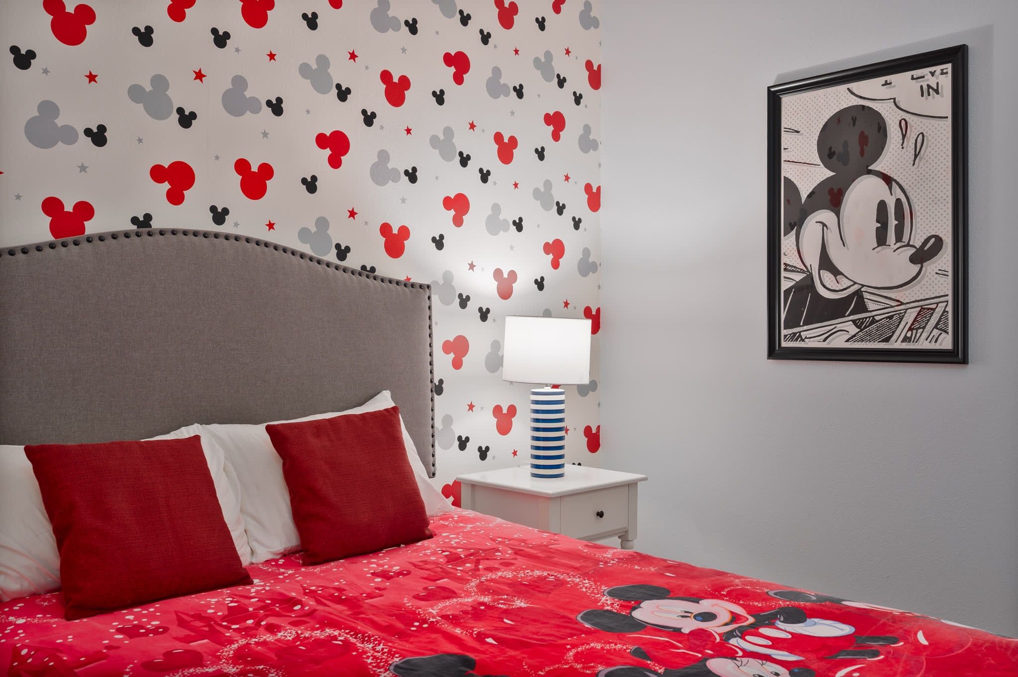 Resort villa w/ pool, game room & hot tub