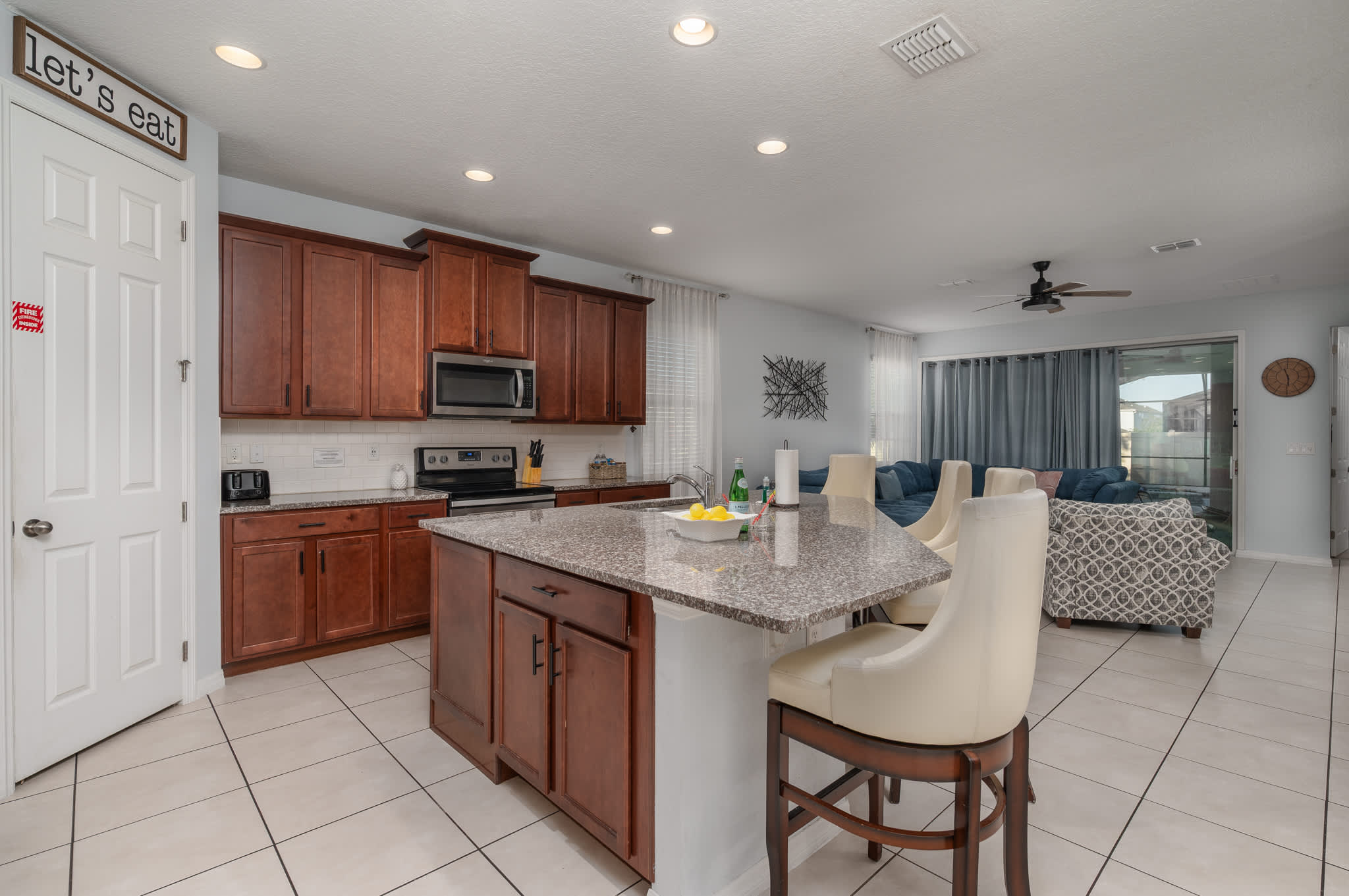 Resort villa w/ pool, game room & hot tub