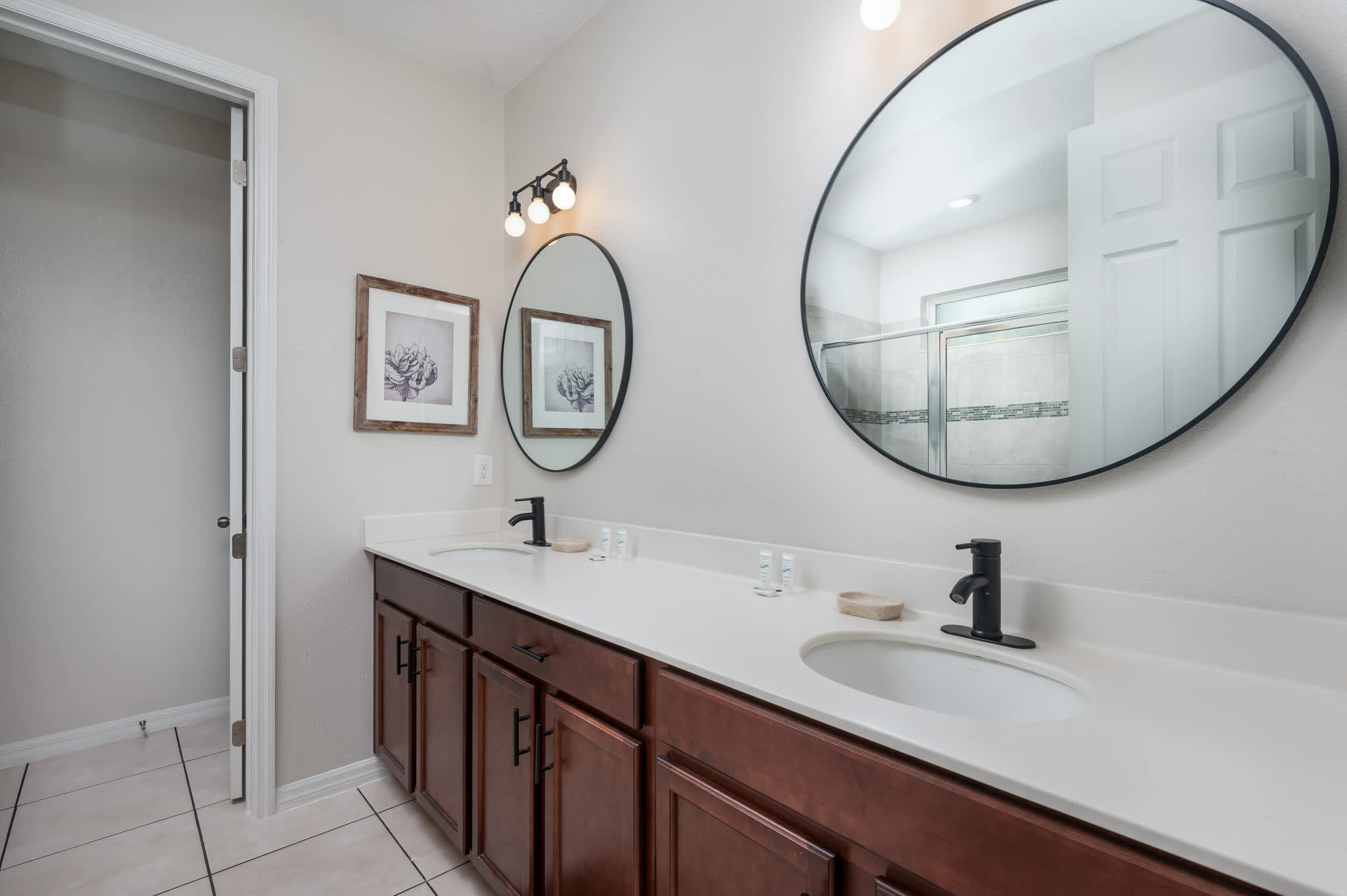 Resort villa w/ pool, game room & hot tub