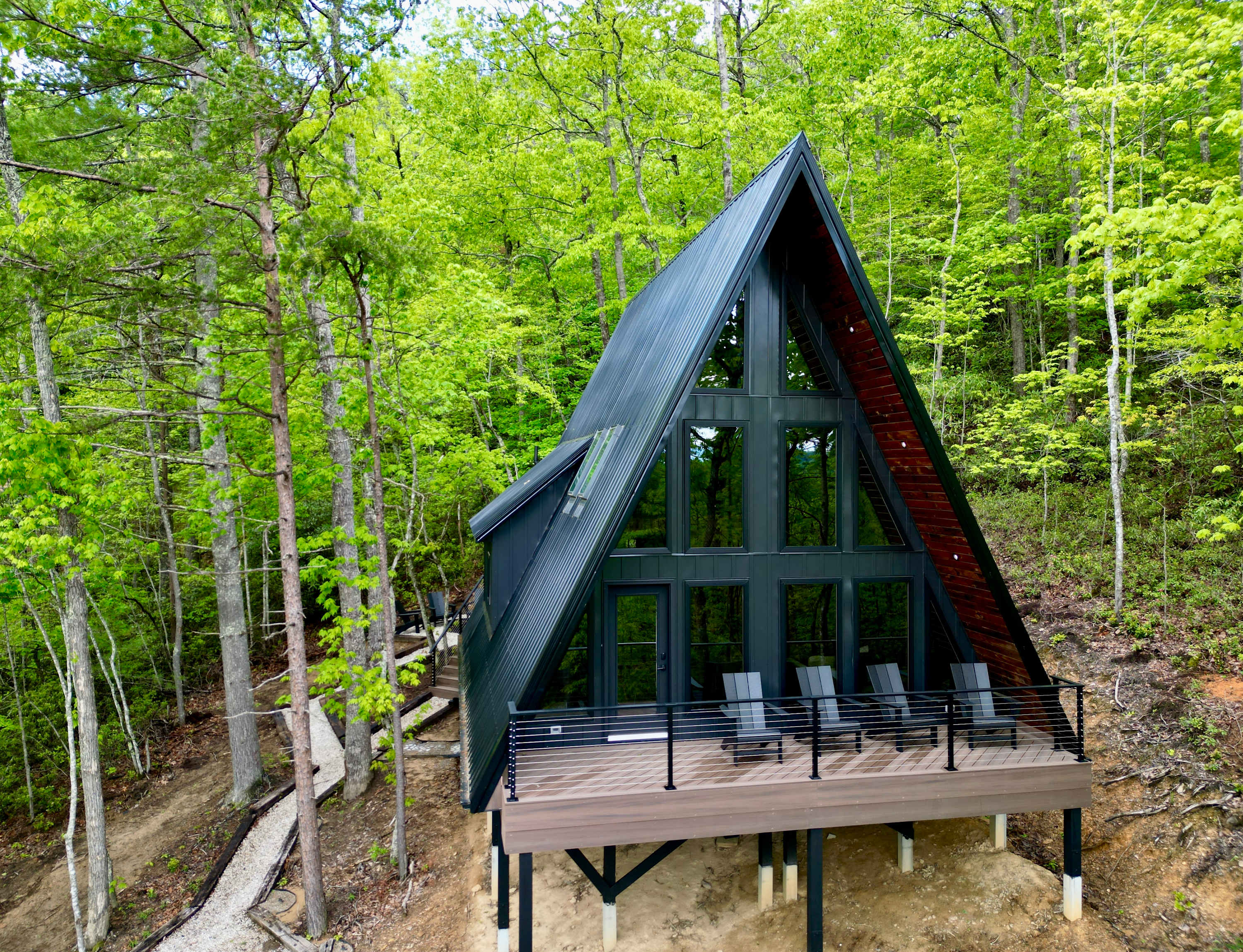 Slate Estate • Brand NEW • RRG Cabin — Stanton, KY — vacation rental
