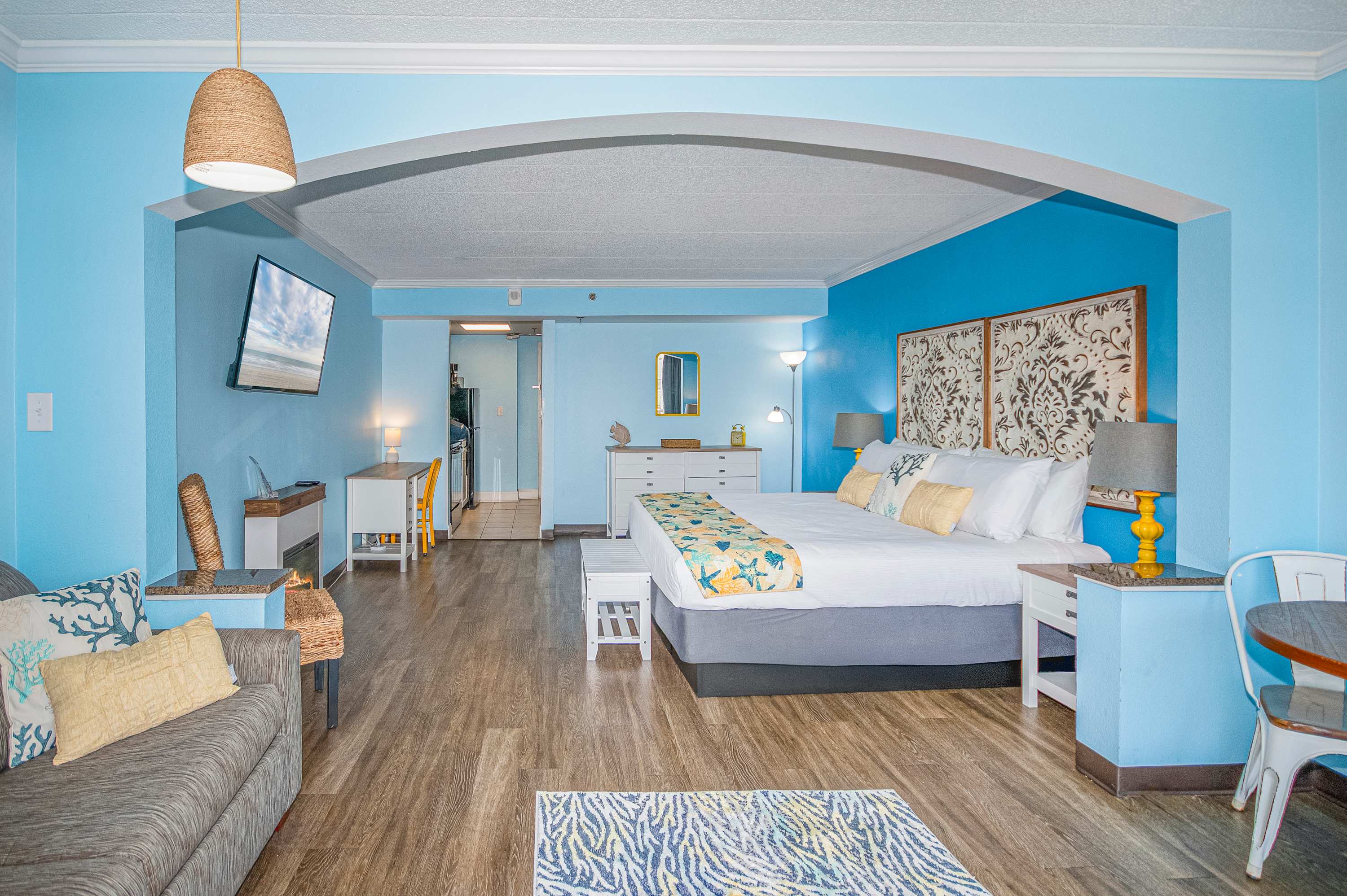Open and spacious studio condo is your home away from home