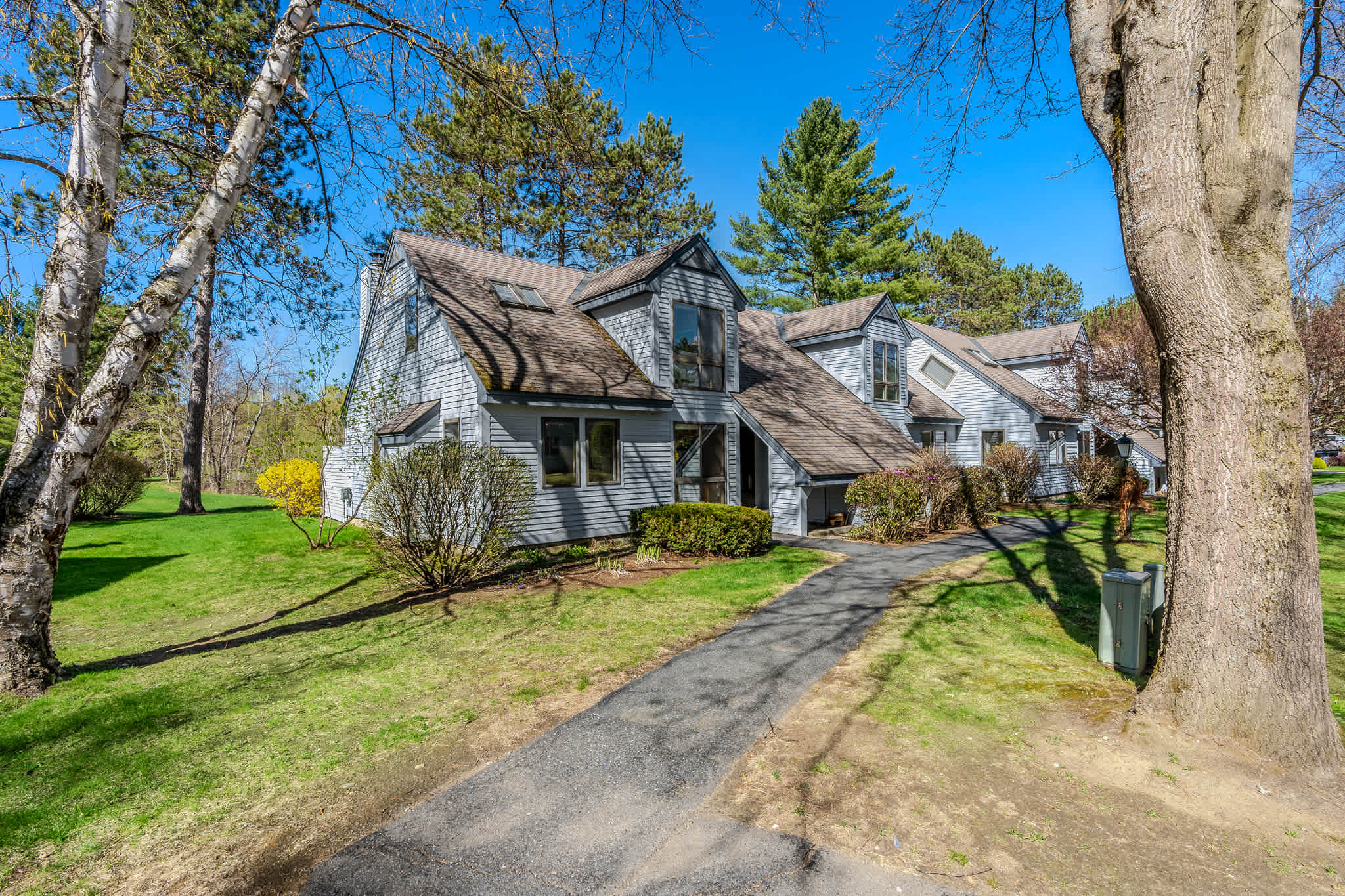 Highland Golf, Walk to Club | Lakeland Village 2D