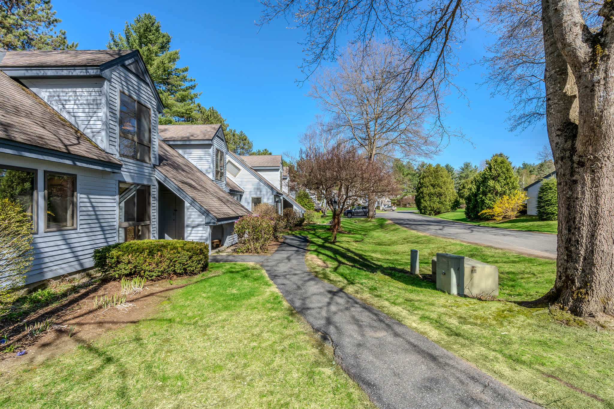 Highland Golf, Walk to Club | Lakeland Village 2D