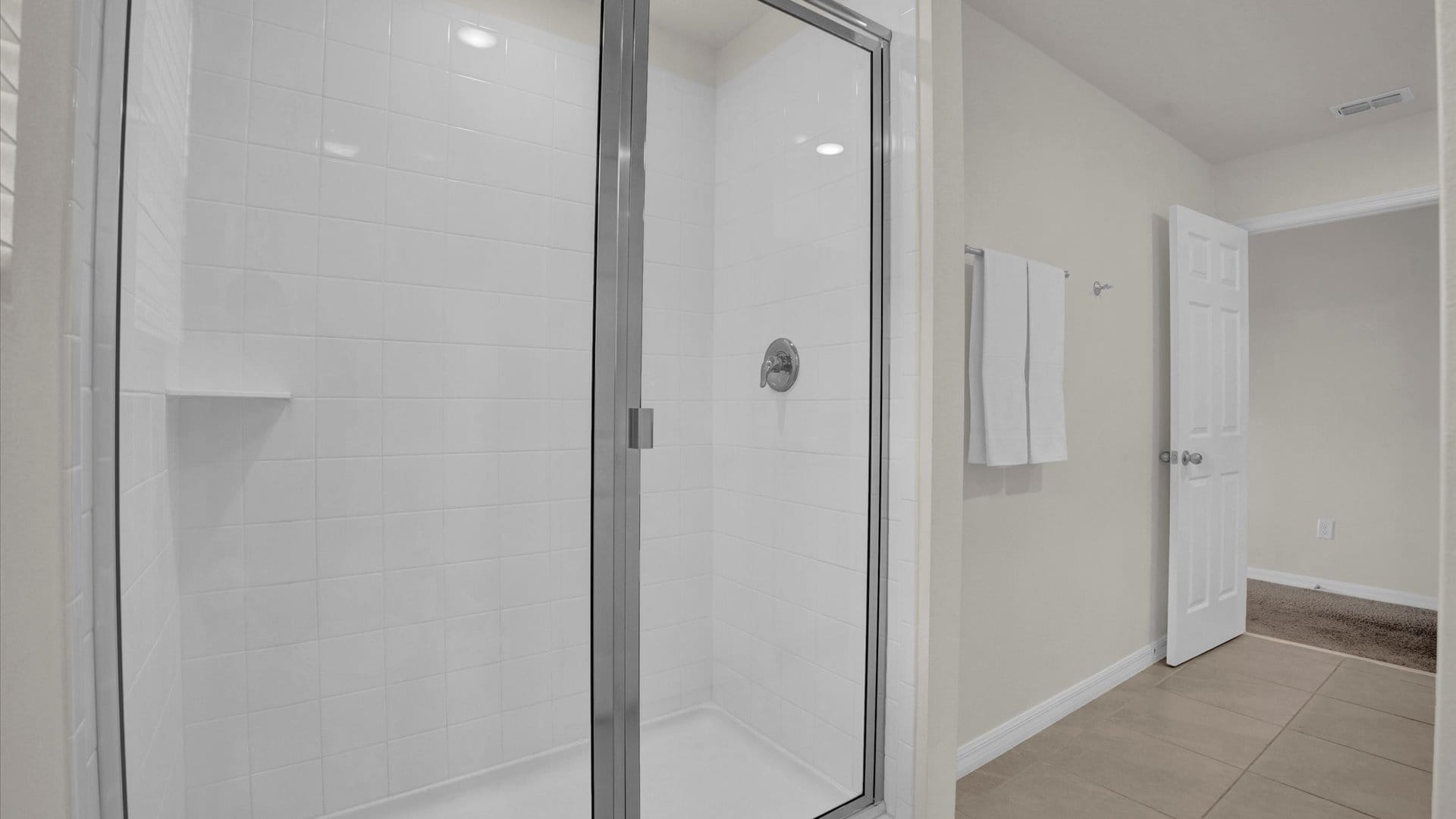 Spacious standing shower in the bathroom