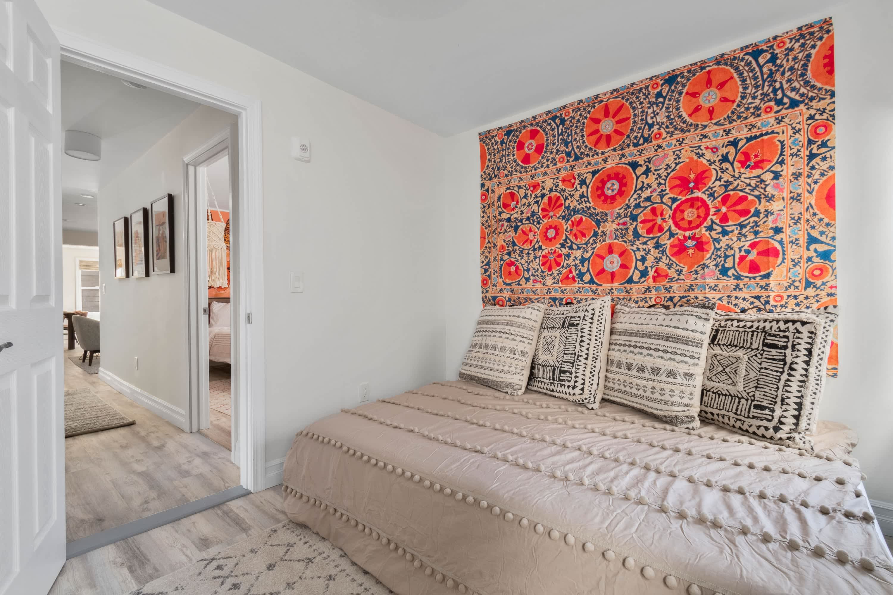 Historic Apartments in Center, Warren - Sleep 8!
