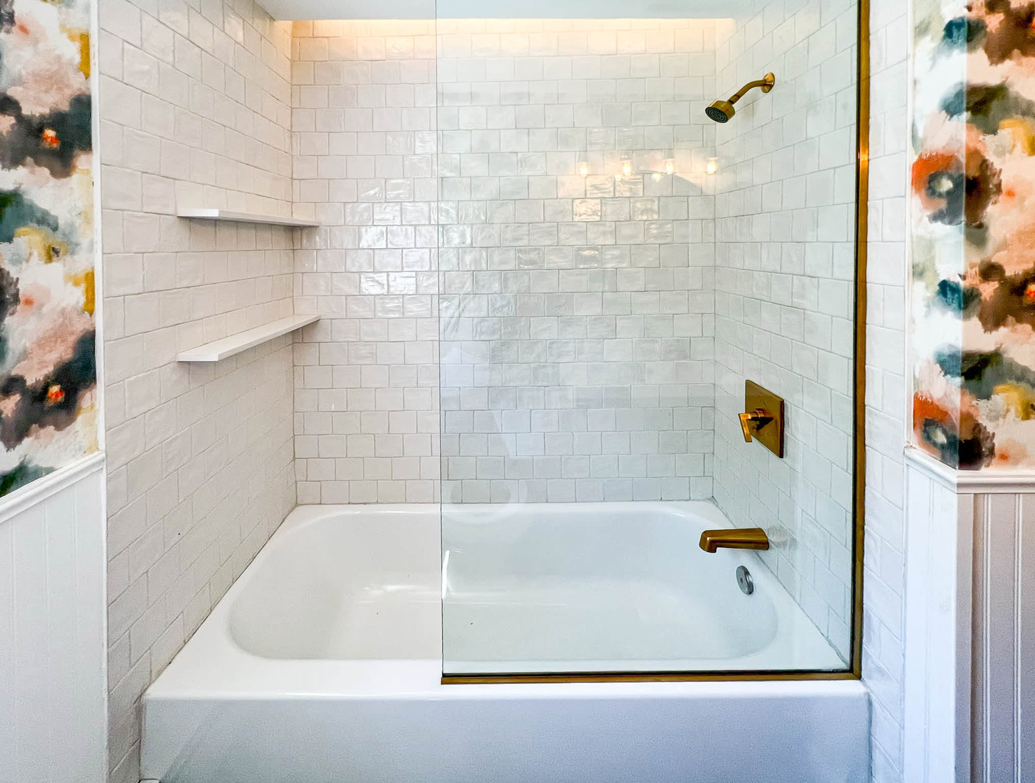 Historic Apartments in Center, Warren - Sleep 8!
