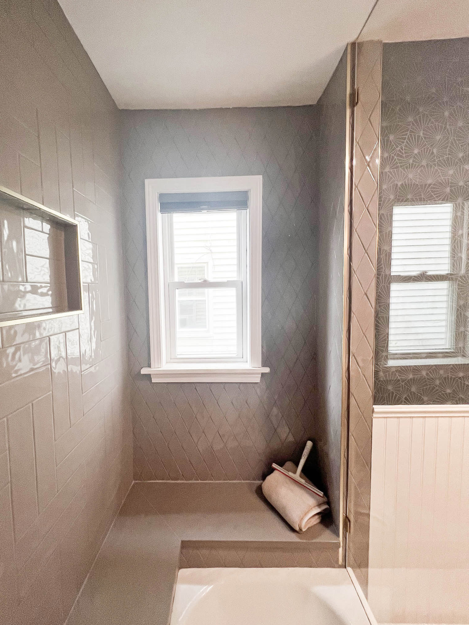 Historic Apartments in Center, Warren - Sleep 8!