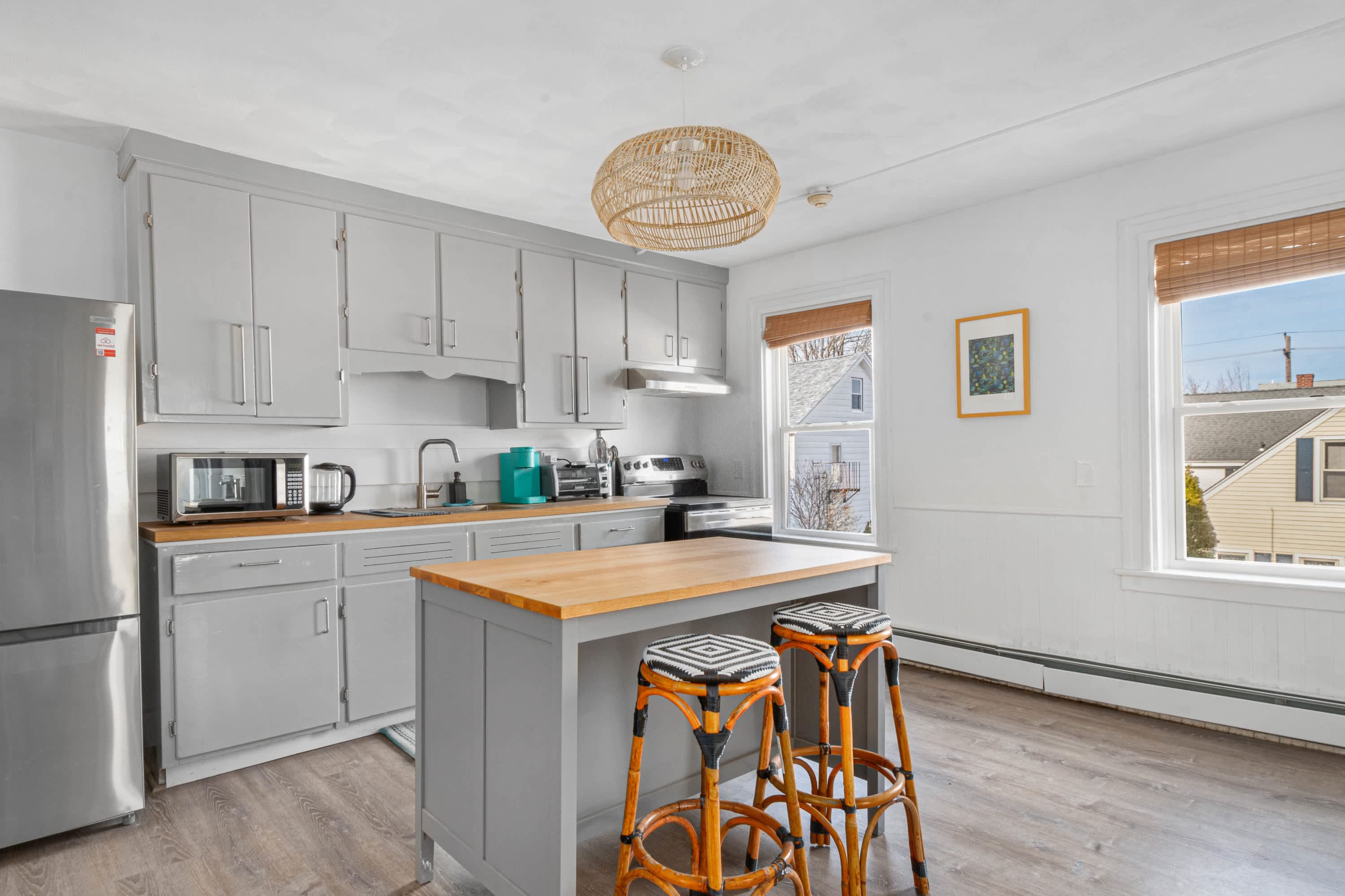 Historic Apartments in Center, Warren - Sleep 8!