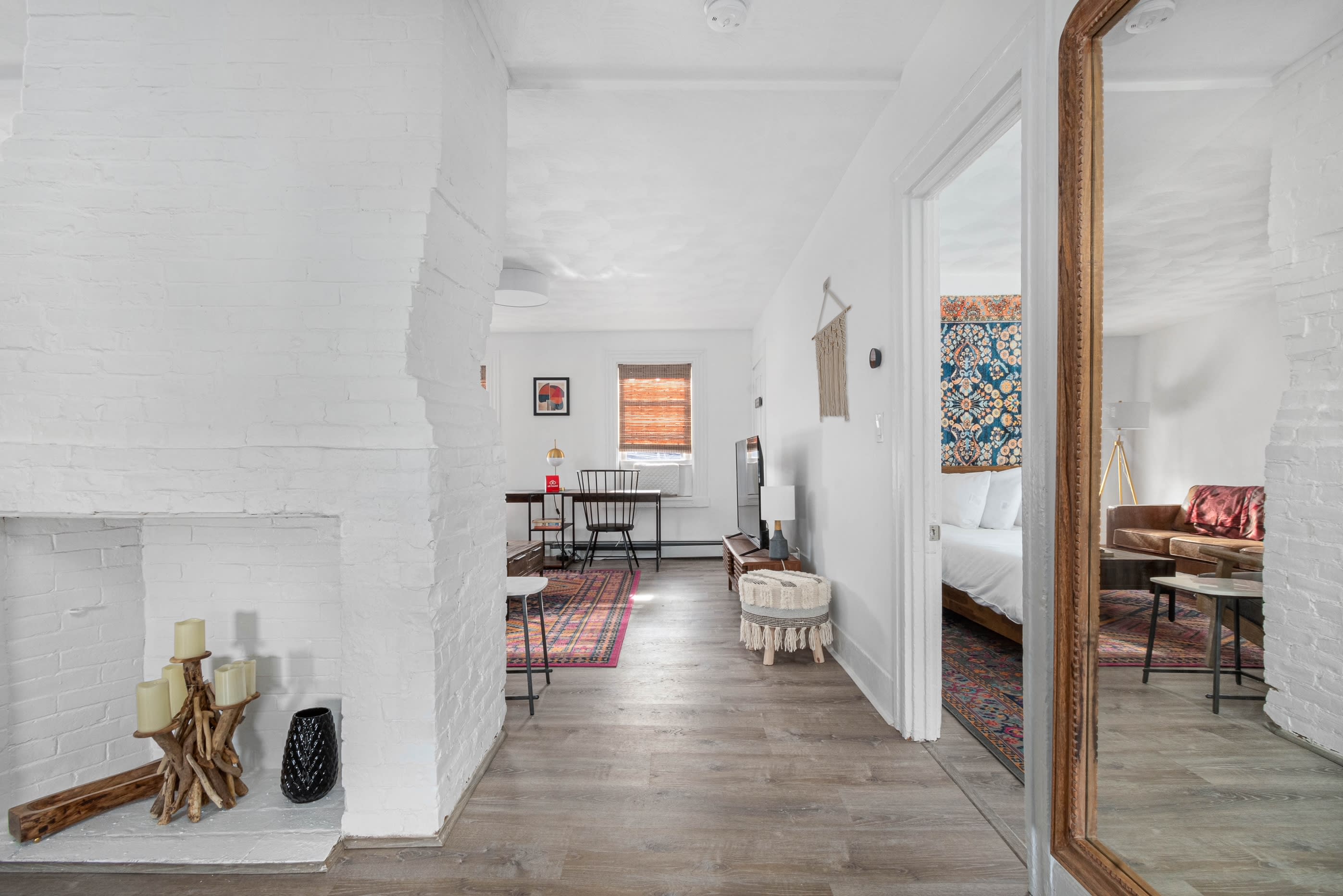 Historic Apartments in Center, Warren - Sleep 16!