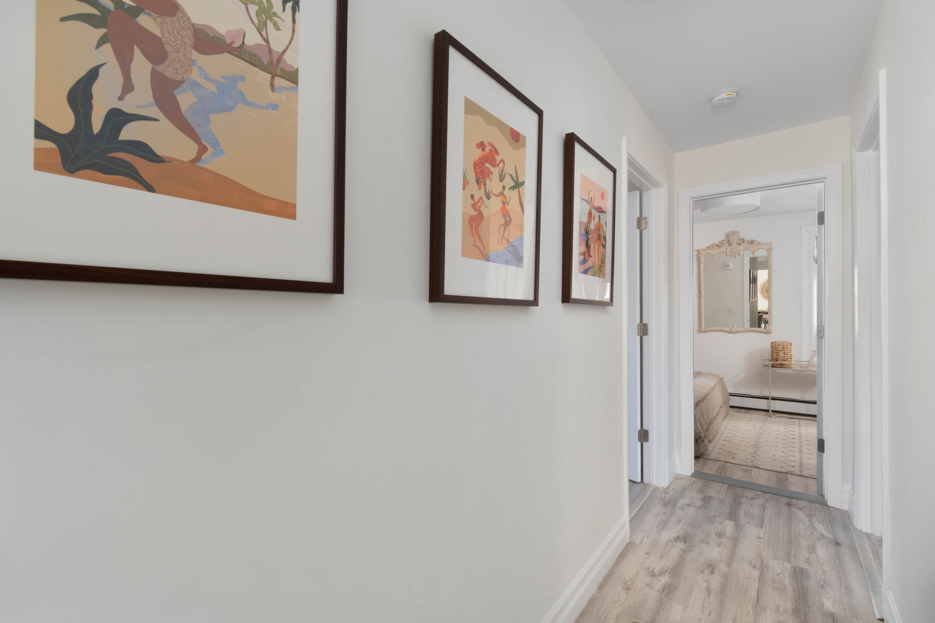 Historic Apartments in Center, Warren - Sleep 16!