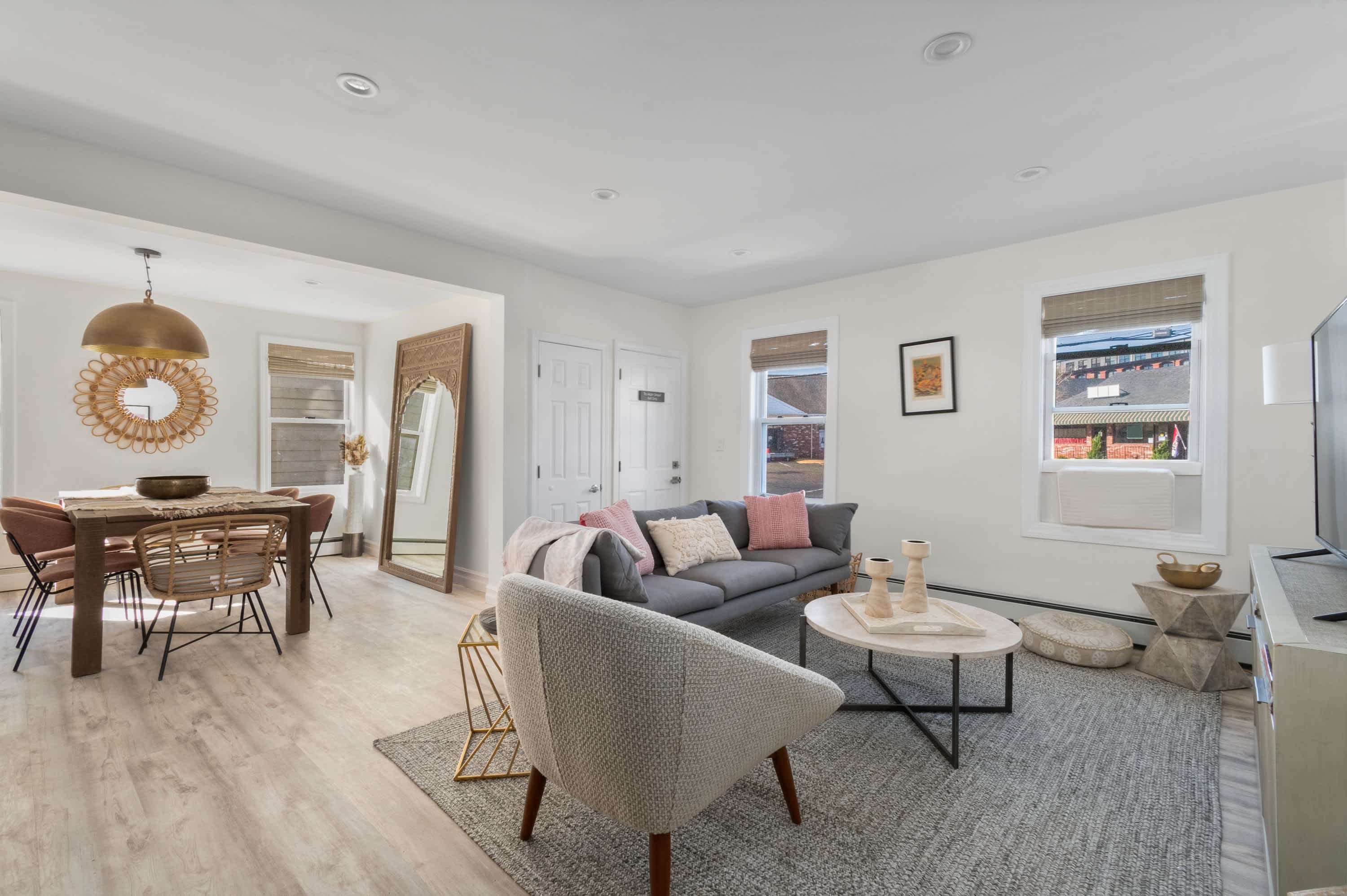 Historic Apartments in Center, Warren - Sleep 16!